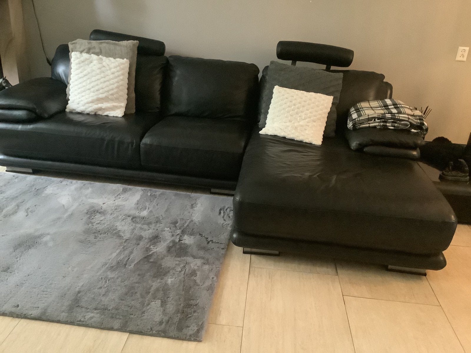 Luxe Loungebank Zwart Leer met Stalen Poten en Tafel, Gebruikt, Hoekbank, 300 cm of meer, Leer