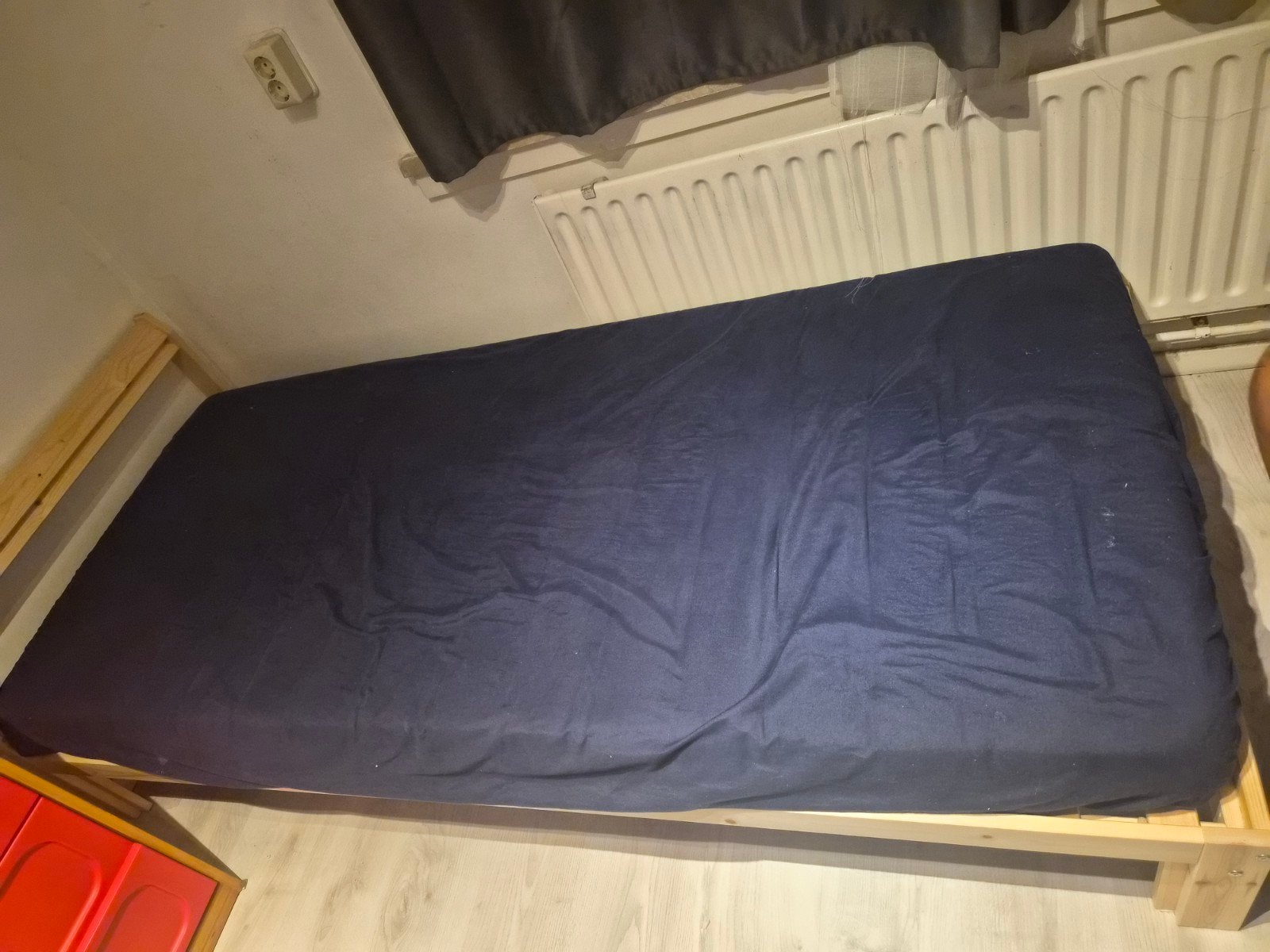Eenpersoonsbed met lattenbodem, Ophalen, Gebruikt, 90 cm, Eenpersoons
