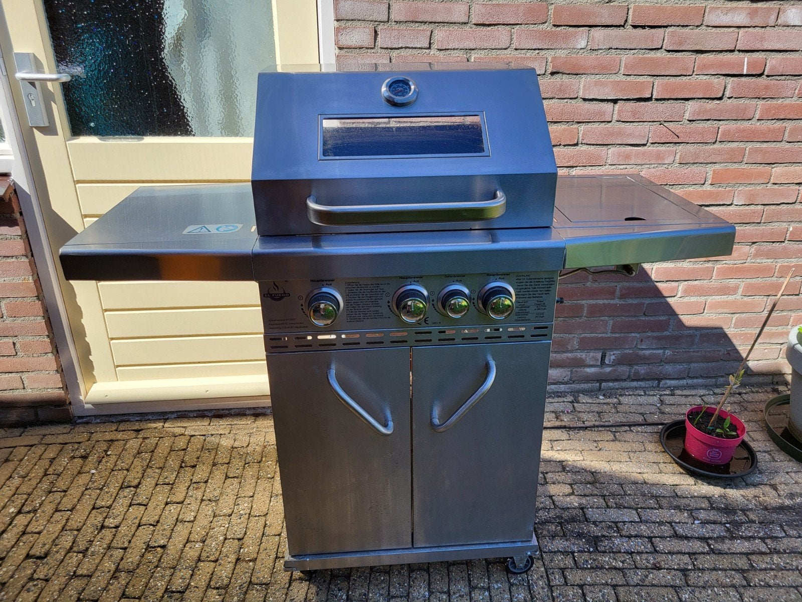 Prima bbq, 3 hoofdbranders 1 warmhoud brander, Tuin en Terras, Gasbarbecues, Ophalen