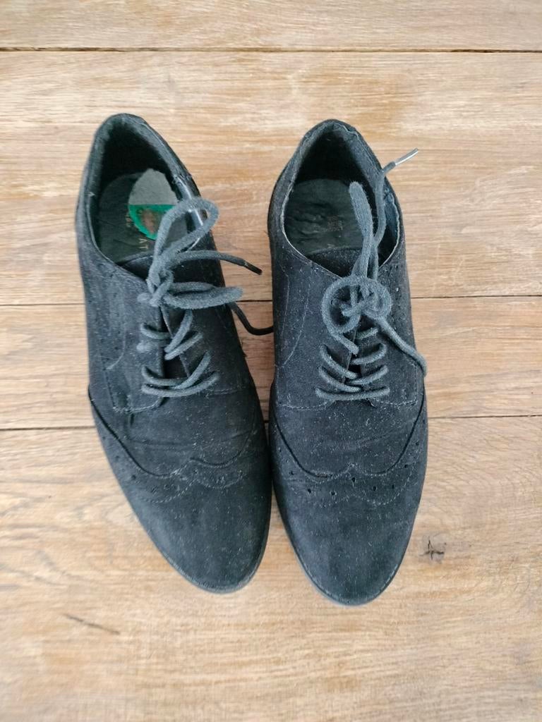 Zwarte suède schoenen Atmosphere maat 38, Atmosphere, Schoenen met lage hakken, Zwart, Ophalen of Verzenden