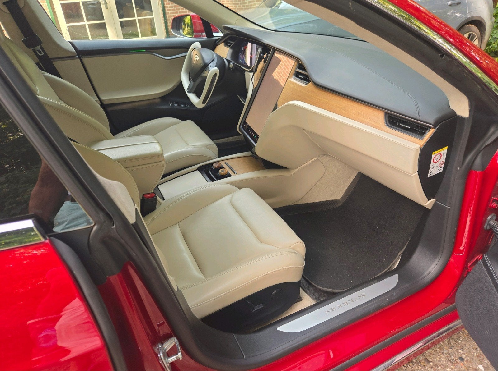 Foto 4 van Tesla Model S 75D 2018 HW3 / MCU2 / FSD / CCS,  Plaidlook