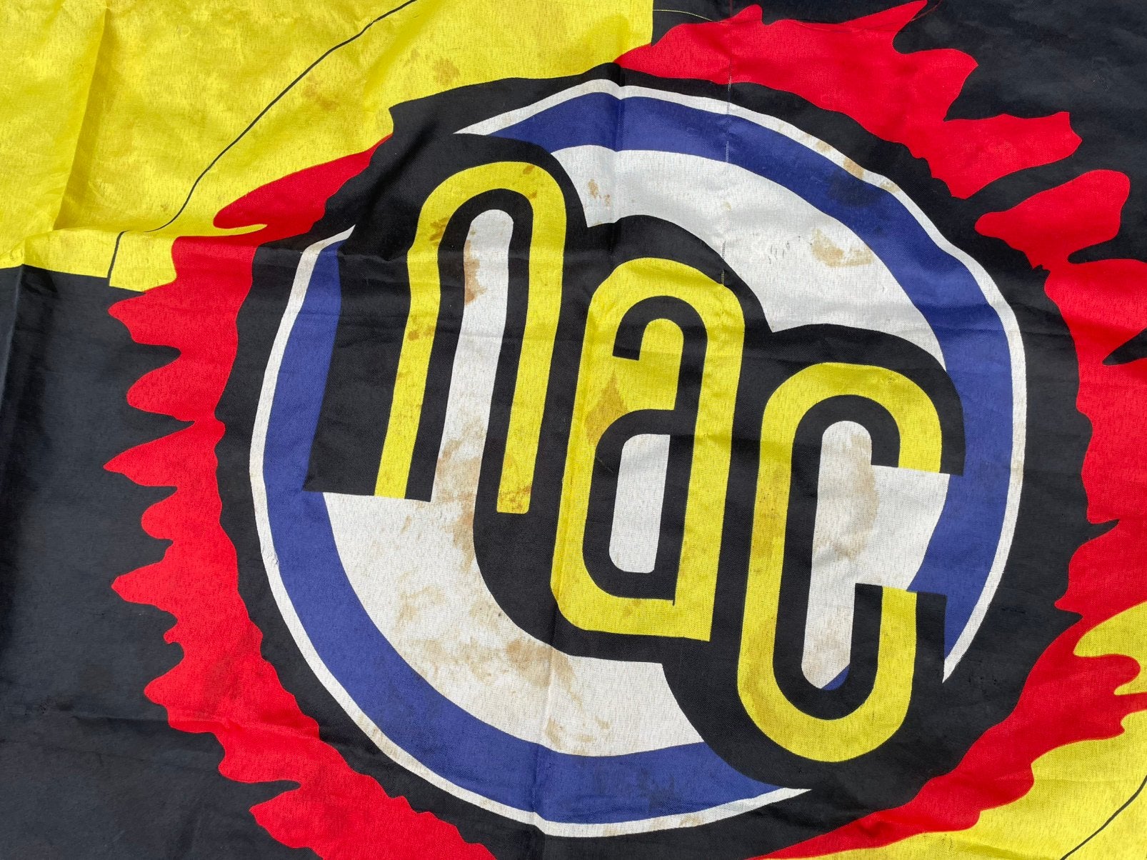 Vlag NAC Breda vintage gebruikte staat Yellow Army, Ophalen of Verzenden, Gebruikt, NAC Breda, Vaantje of Sjaal