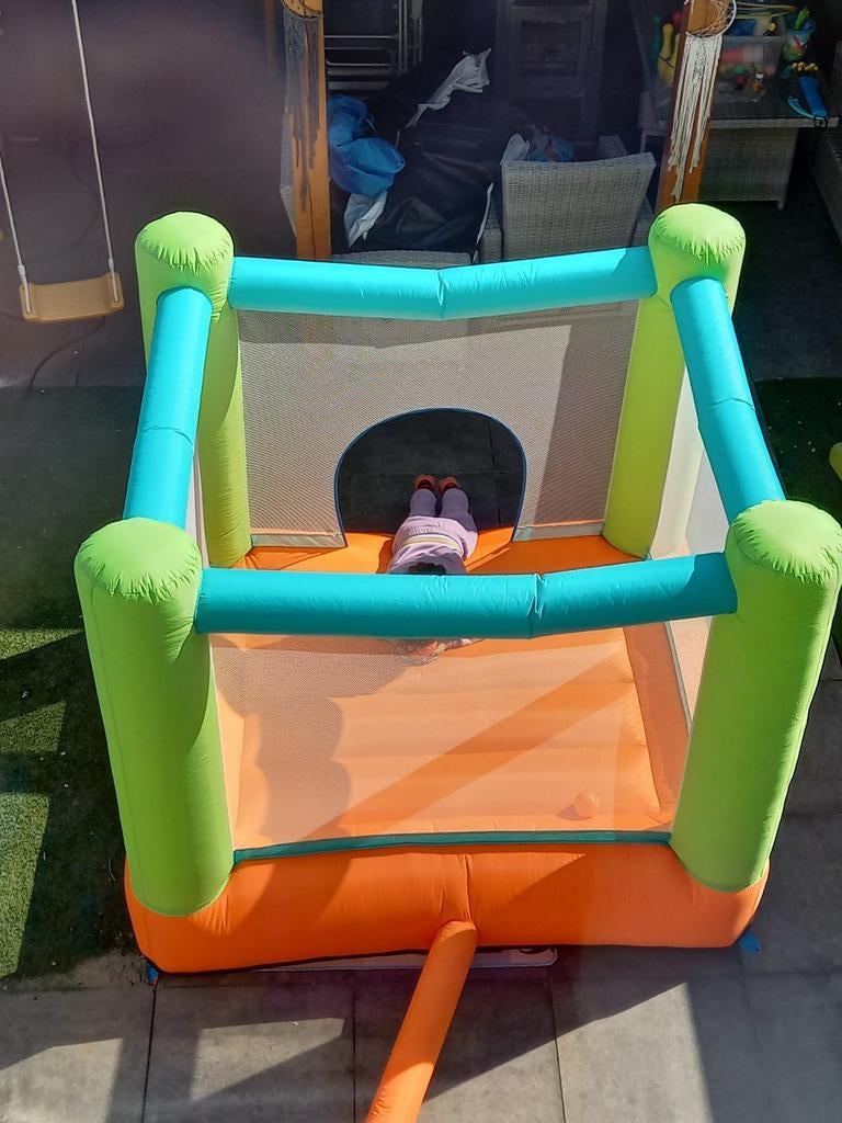 Bestway opblaasbaar springkussen 194x175x170cm, Ophalen of Verzenden, Zo goed als nieuw
