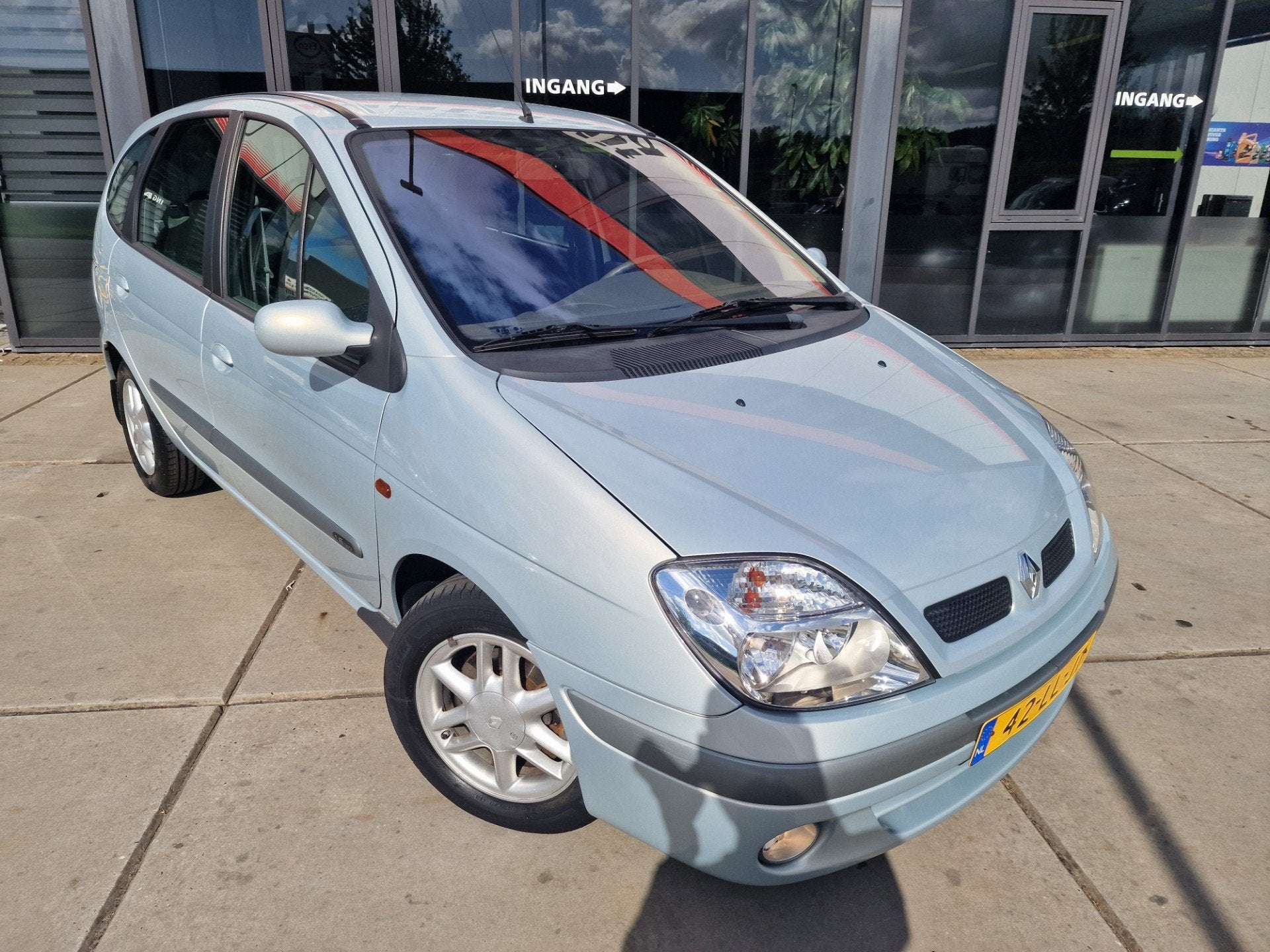Renault Scénic 1.6-16V Air-line 3 - Airco - Automaat -, Auto's, Renault, Stof, Zwart, 4 cilinders, Origineel Nederlands