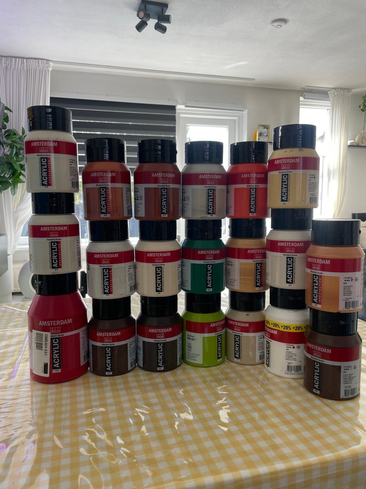 Grote partij Amsterdam acrylverf - diverse kleuren, Hobby en Vrije tijd, Ophalen of Verzenden, Zo goed als nieuw, Acrylverf