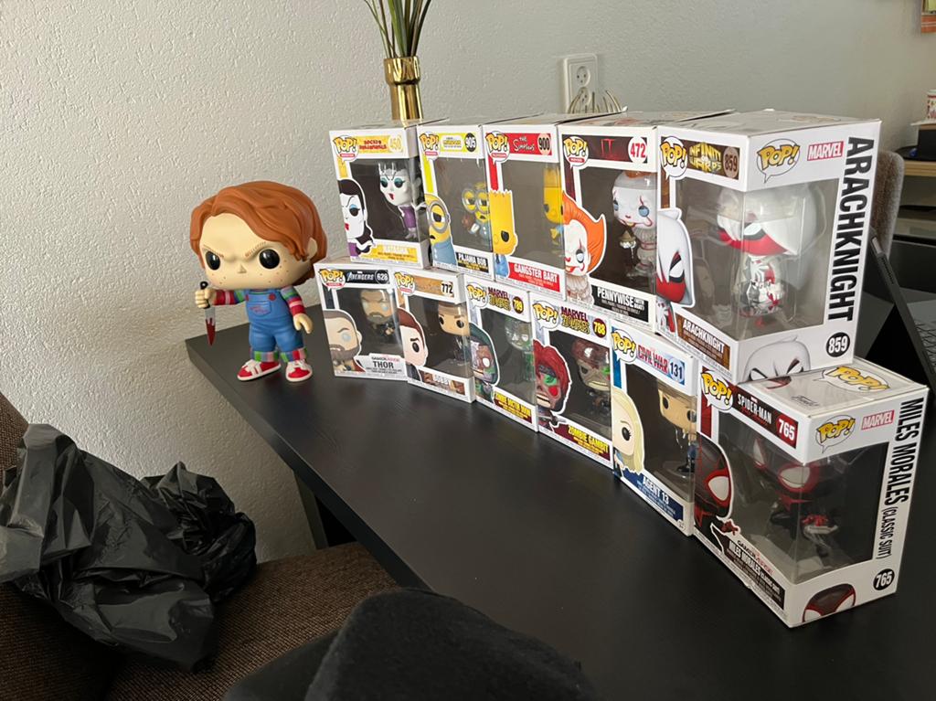 Funko poppen, Ophalen