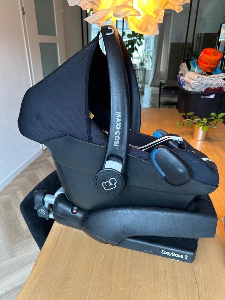 Easybase 2 + maxi cosi, Ophalen, Gebruikt, Overige typen