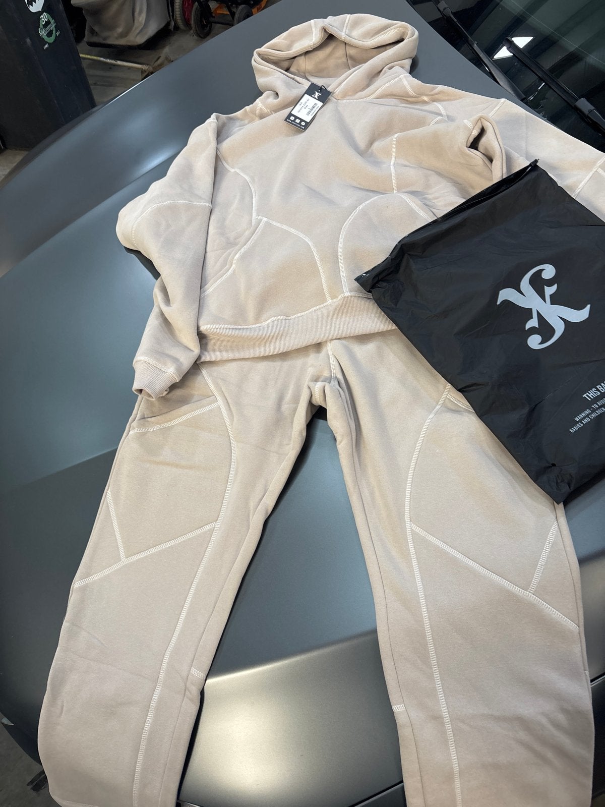 JKA Trainingspak - Hoodie en Joggingbroek - Maat L - Nieuw, Ophalen of Verzenden, Nieuw, Maat 52/54 (L), Grijs