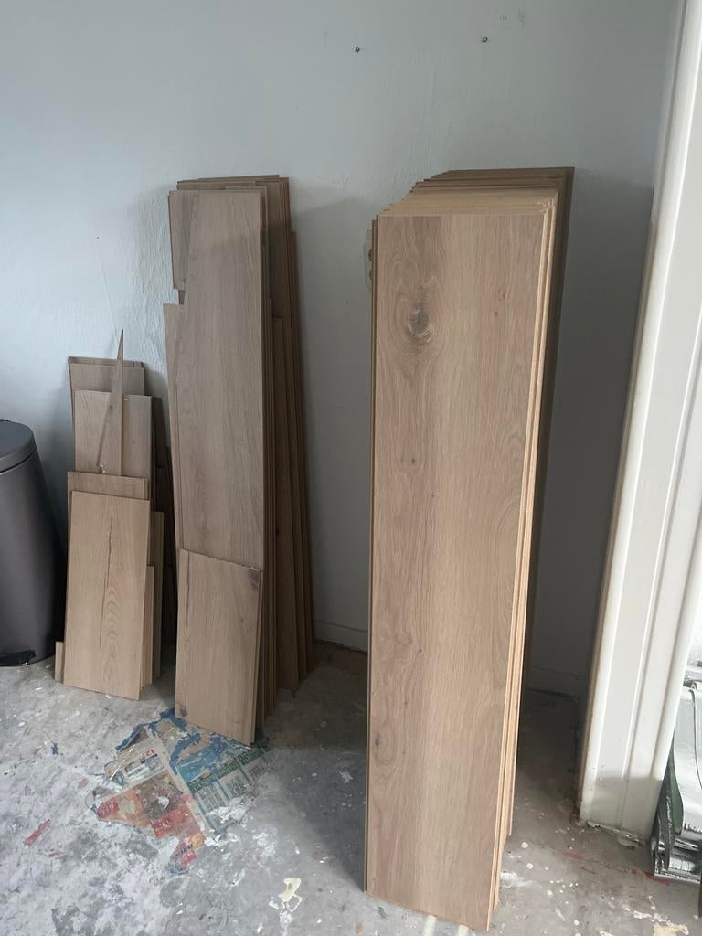 (Gratis) Houten vloerdelen met ondervloer, Doe-het-zelf en Verbouw, Ophalen, 30 cm of meer, Gebruikt, Vloerdelen of -planken