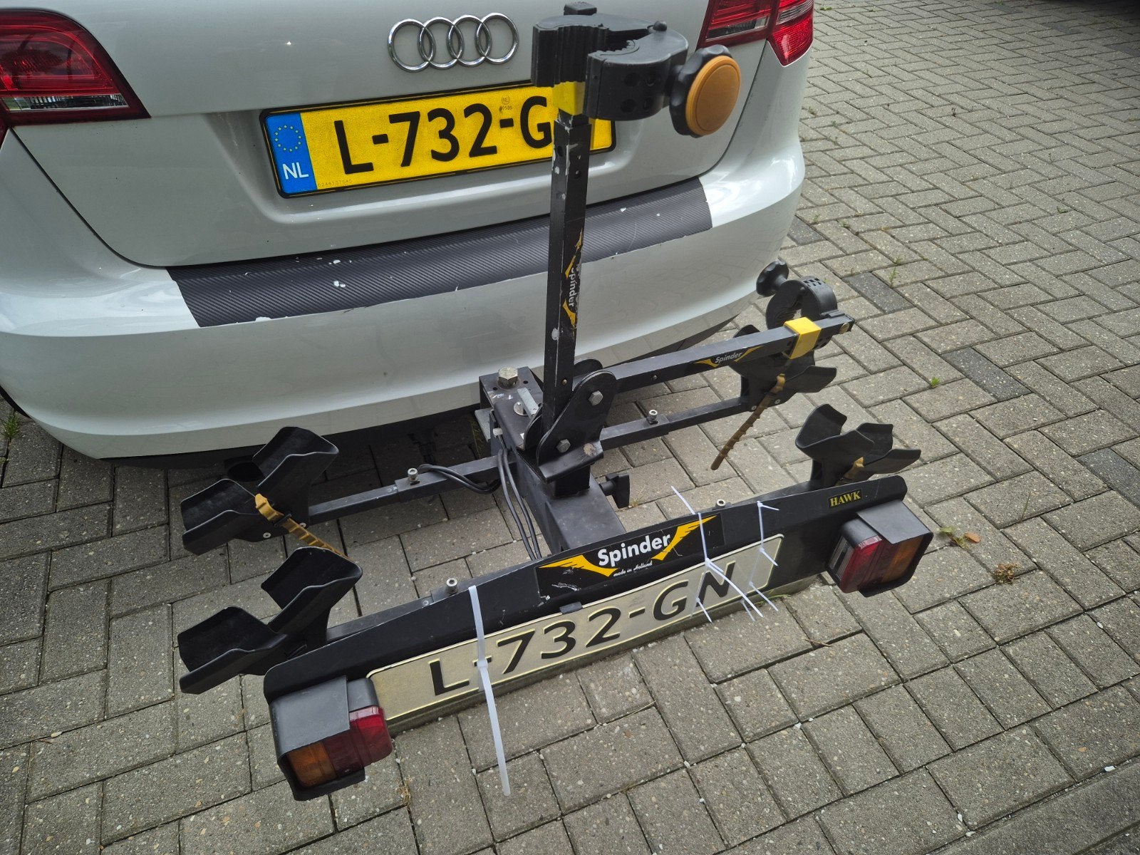 spinder hawk fietsendrager voor 2 fietsen, Ophalen, Gebruikt, Trekhaakdrager