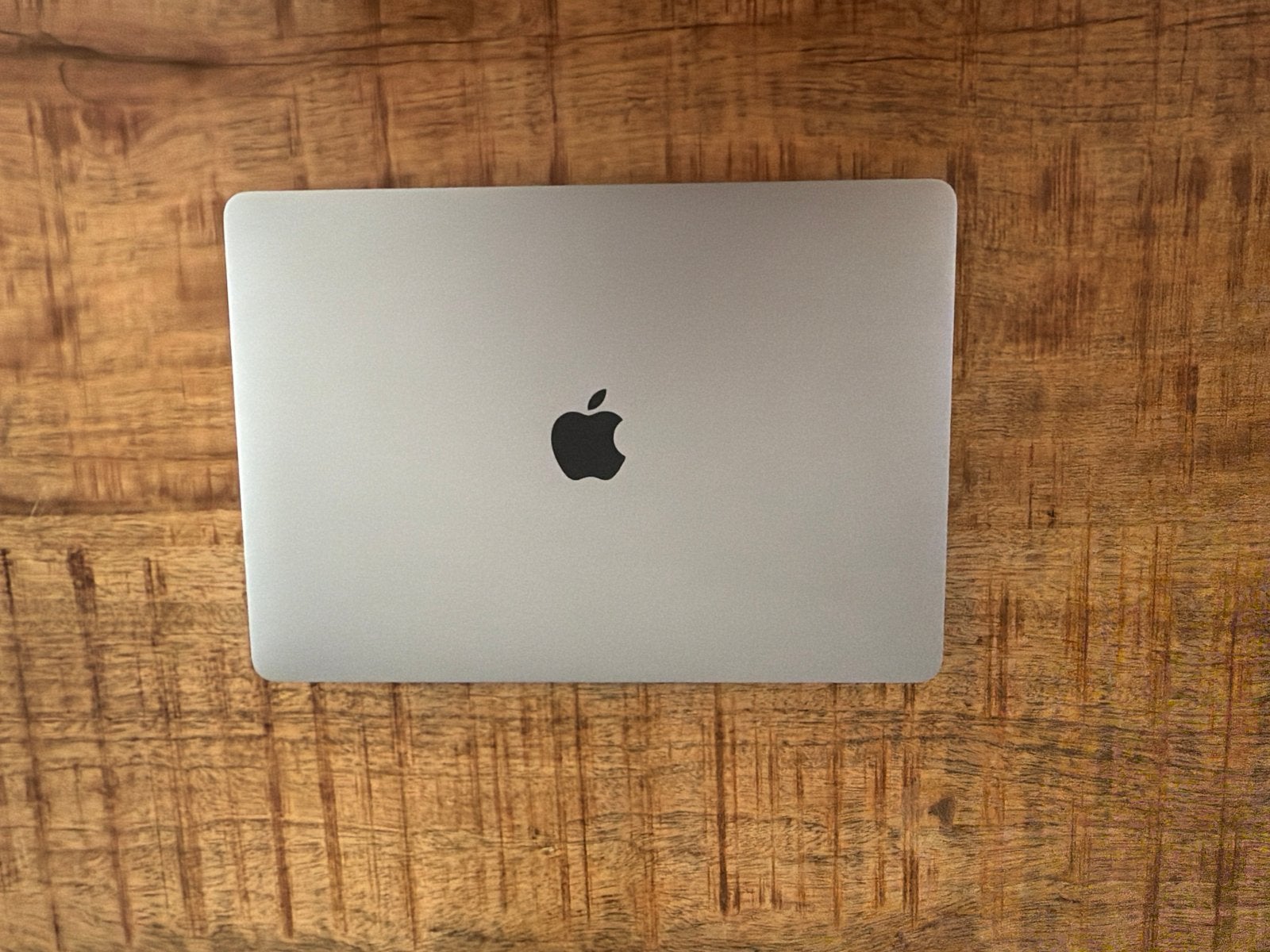 MacBook Air M1 met defect scherm - ideaal voor onderdelen/se