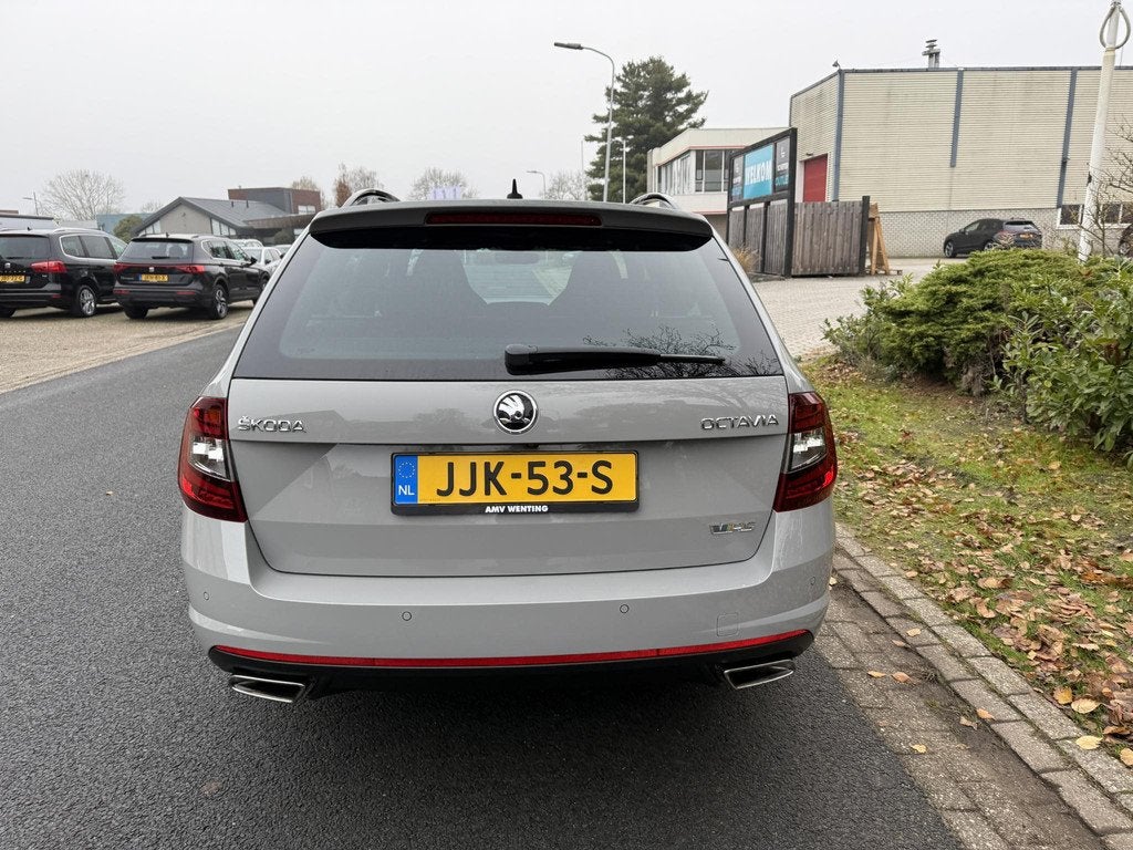 Skoda Octavia 2.0 TSI DSG RS 230 Challenge•Pano•NardoGre, Auto's, Gebruikt, Euro 6, 4 cilinders, 1984 cc