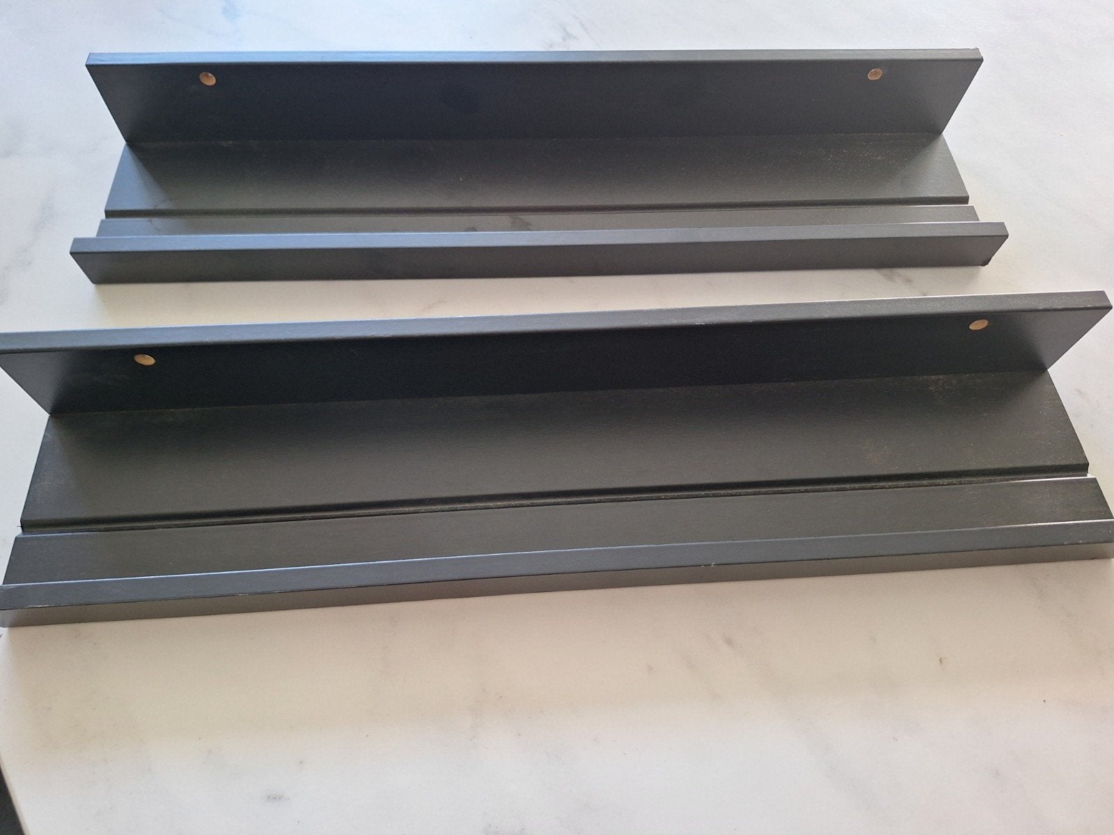 2 stuks Ikea schilderijplanken, Huis en Inrichting, Kasten | Schoenenkasten, Ophalen of Verzenden, Gebruikt