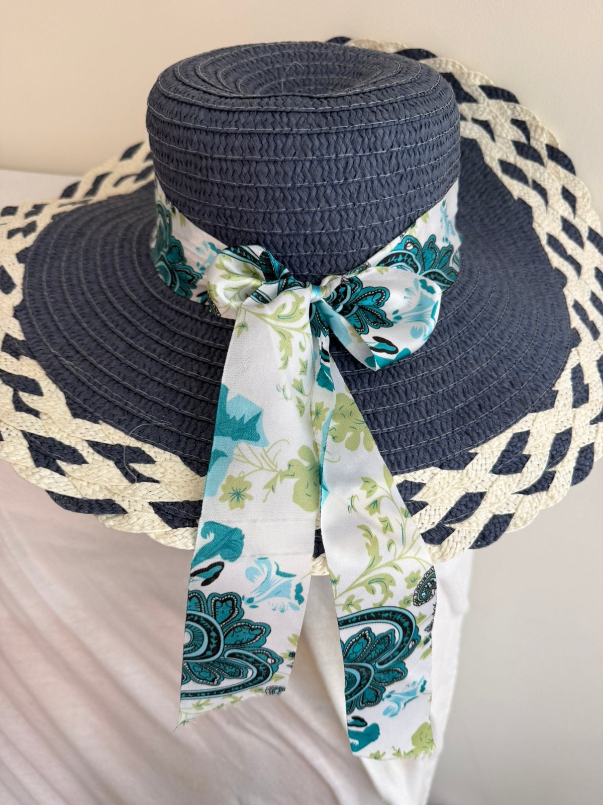 Zommerhoed met strik, Ibiza style, Ophalen of Verzenden, Nieuw, One size fits all
