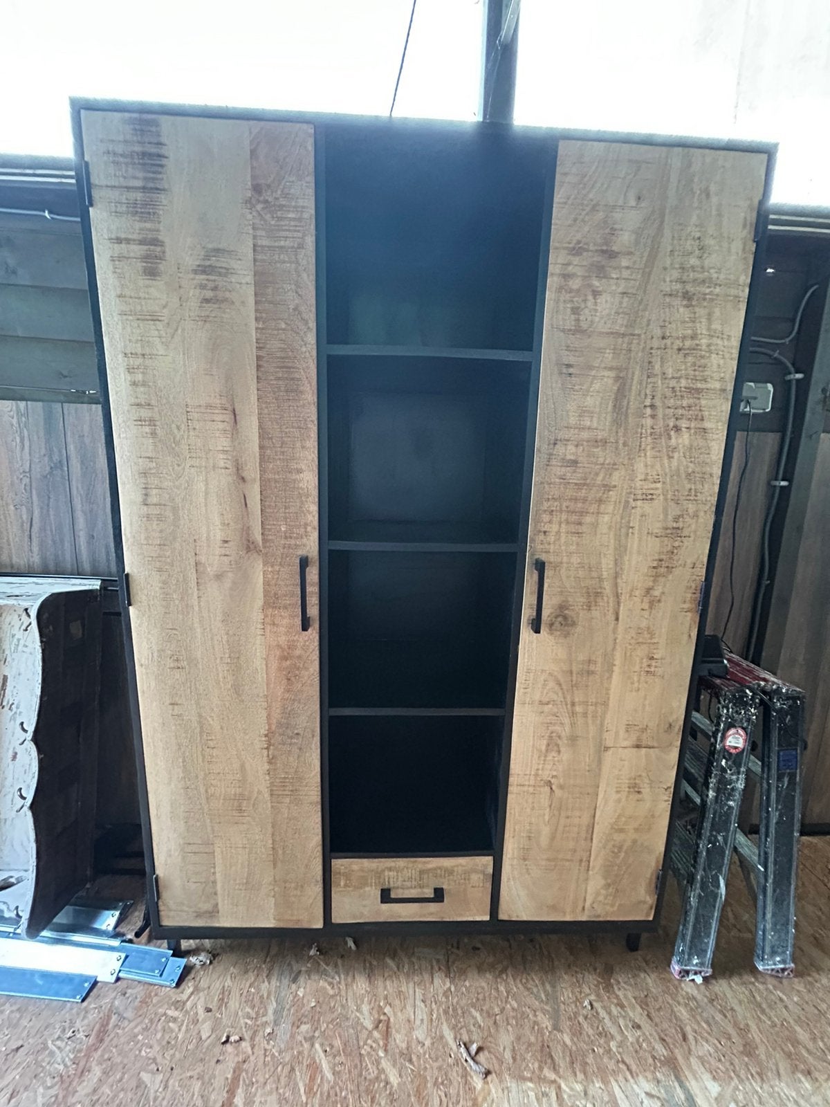 Kast mango hout, Ophalen, Zo goed als nieuw
