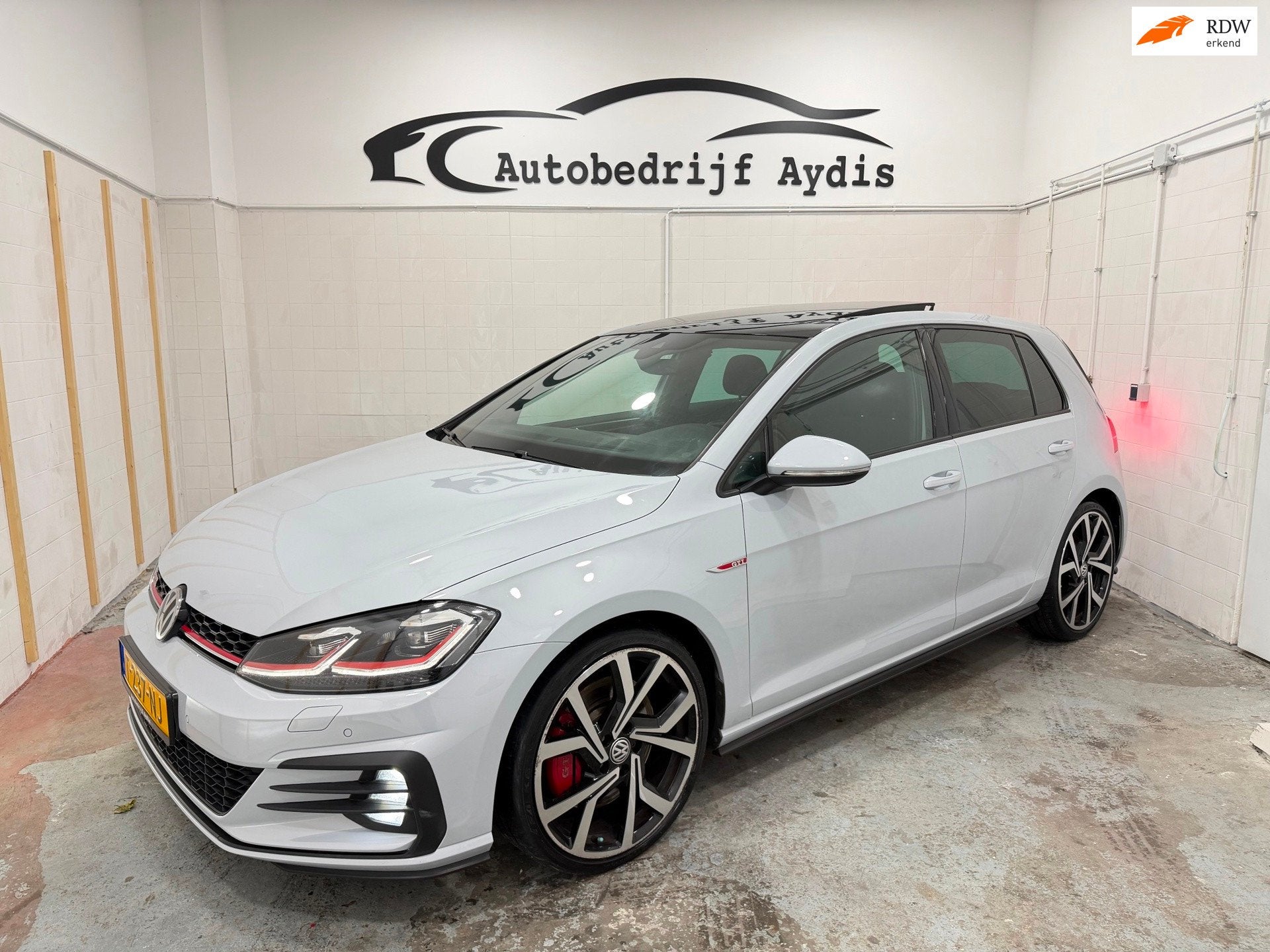 Volkswagen Golf 7.5 2.0 TSI DSG GTI Performance 245 PK, 1345 kg, Stof, Gebruikt, Euro 6