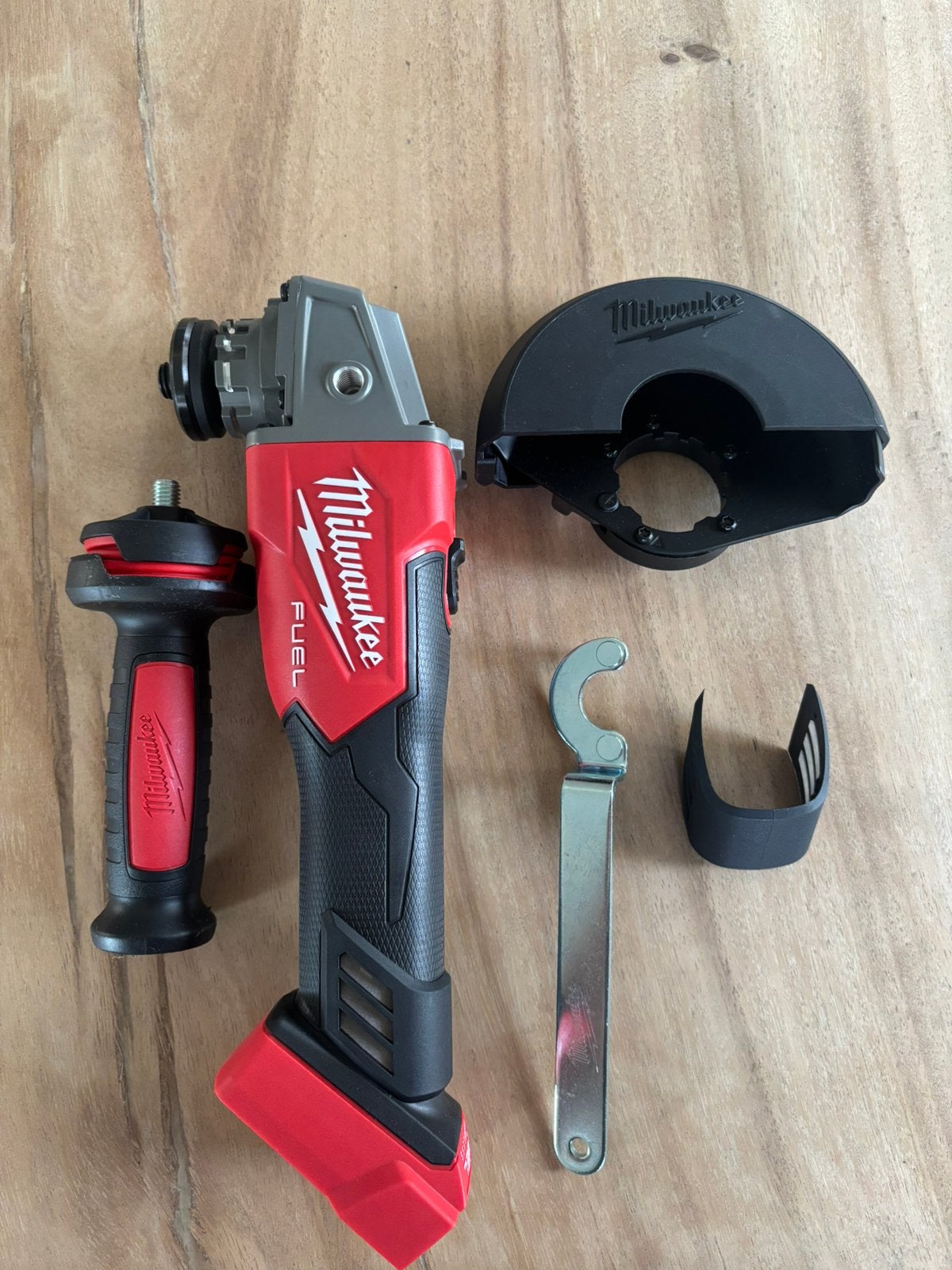 Milwaukee haakse slijper nieuw!!, Ophalen of Verzenden, Nieuw, 1000 watt of meer, Haakse handslijpmachine