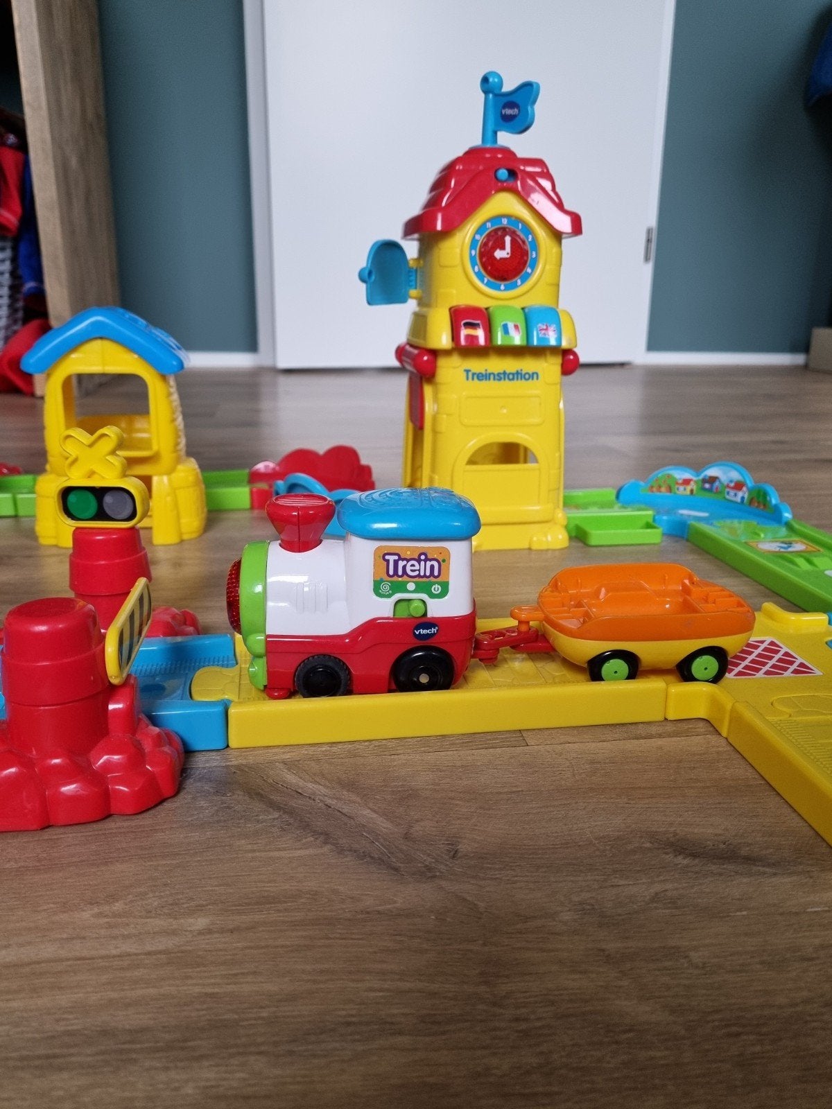 VTech Toet Toet Auto's Garage en Treinstation Set, Ophalen, Gebruikt