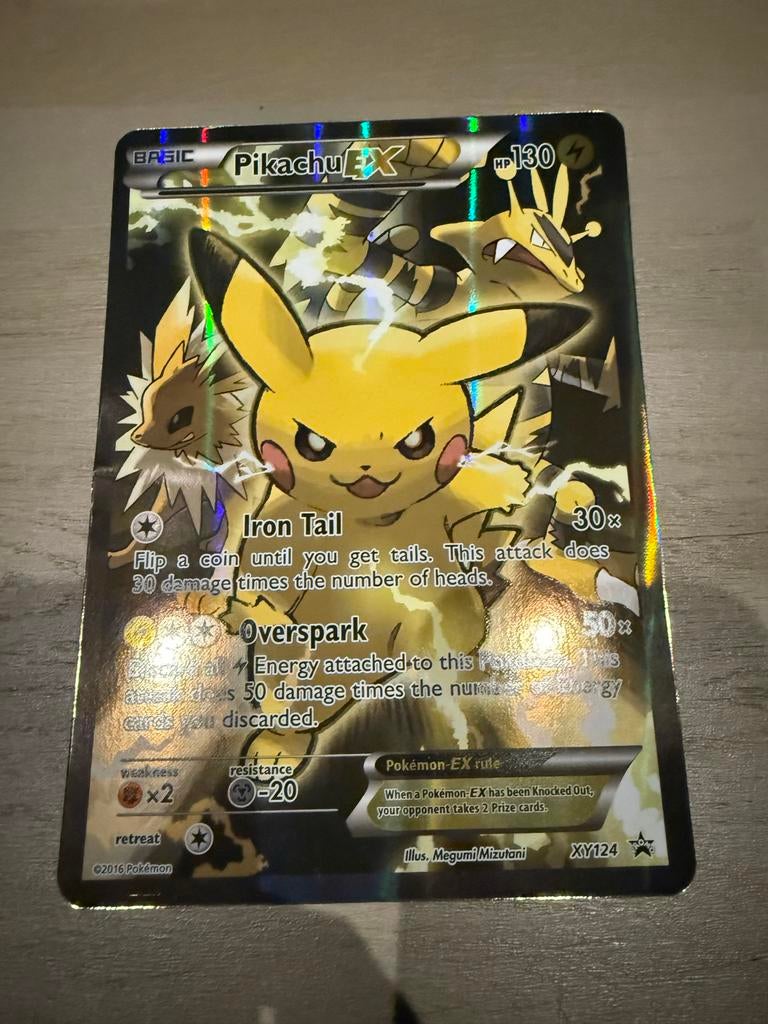Pikachu EX XY124 Jumbo Pokémon Kaart - Zeldzaam!, Ophalen of Verzenden, Zo goed als nieuw, Losse kaart, Foil