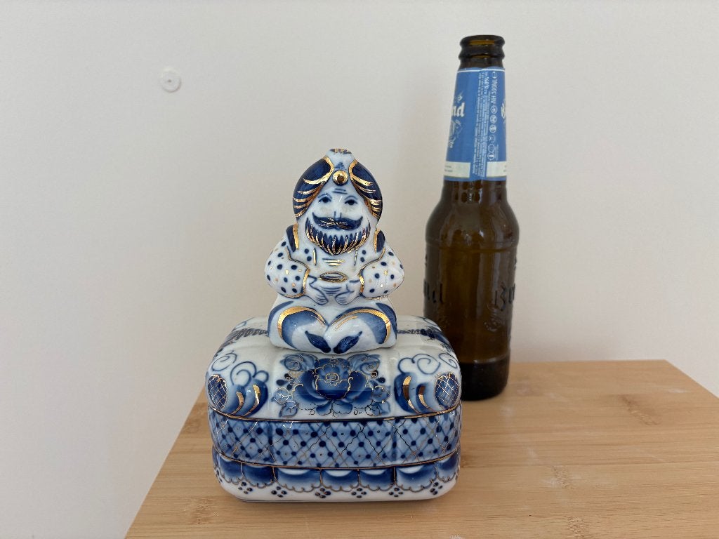 Signed Gzhel tea caddy "Sultan" (Padishah), Ophalen