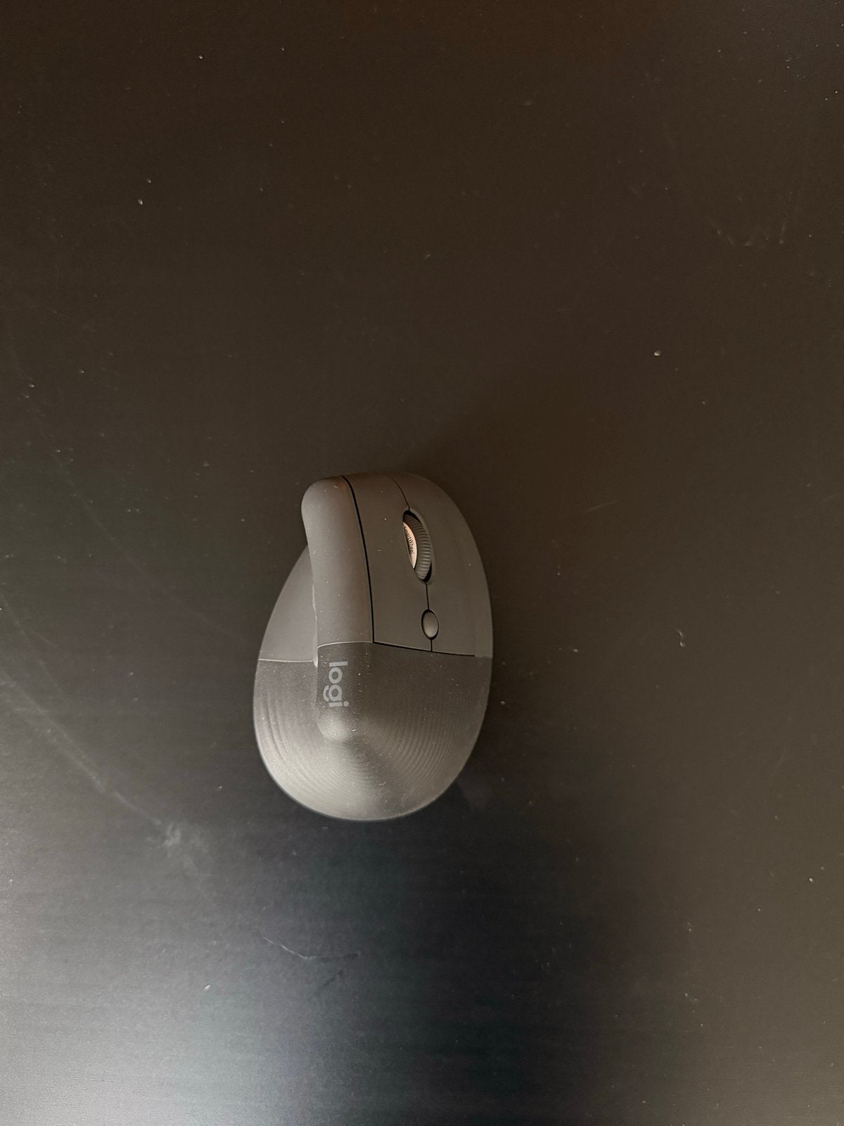 Logitech Lift Ergonomische Verticale Muis Zwart, Computers en Software, Rechtshandig, Muis, Ergonomisch, Ophalen of Verzenden
