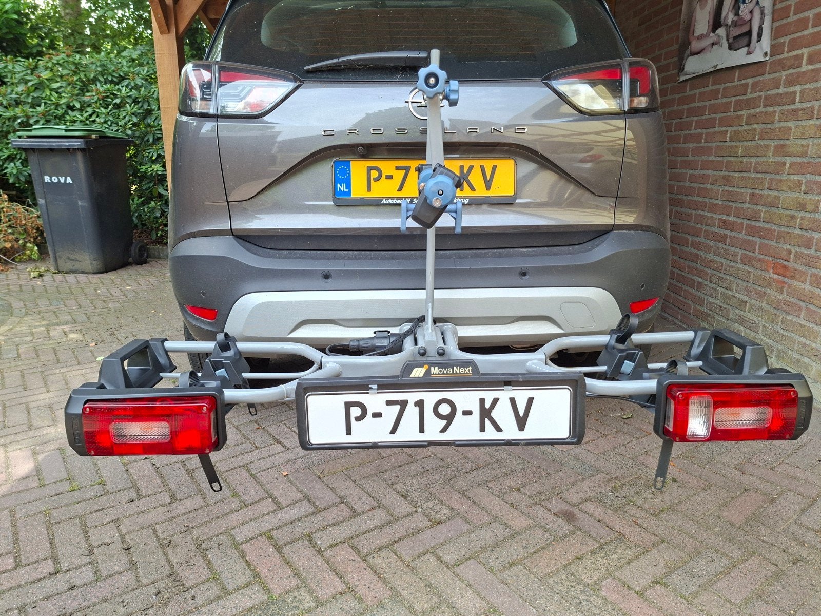 Movanext fietsdrager, Ophalen, Zo goed als nieuw, Trekhaakdrager