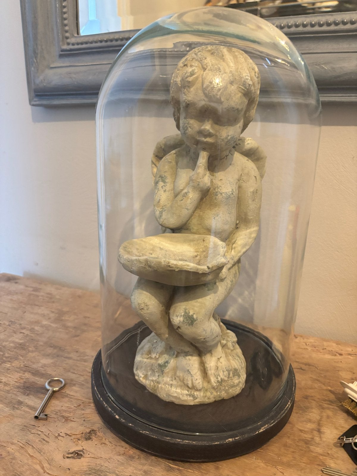 Antieke Cherubijn Onder Glazen Stolp - Decoratief Beeld, Ophalen