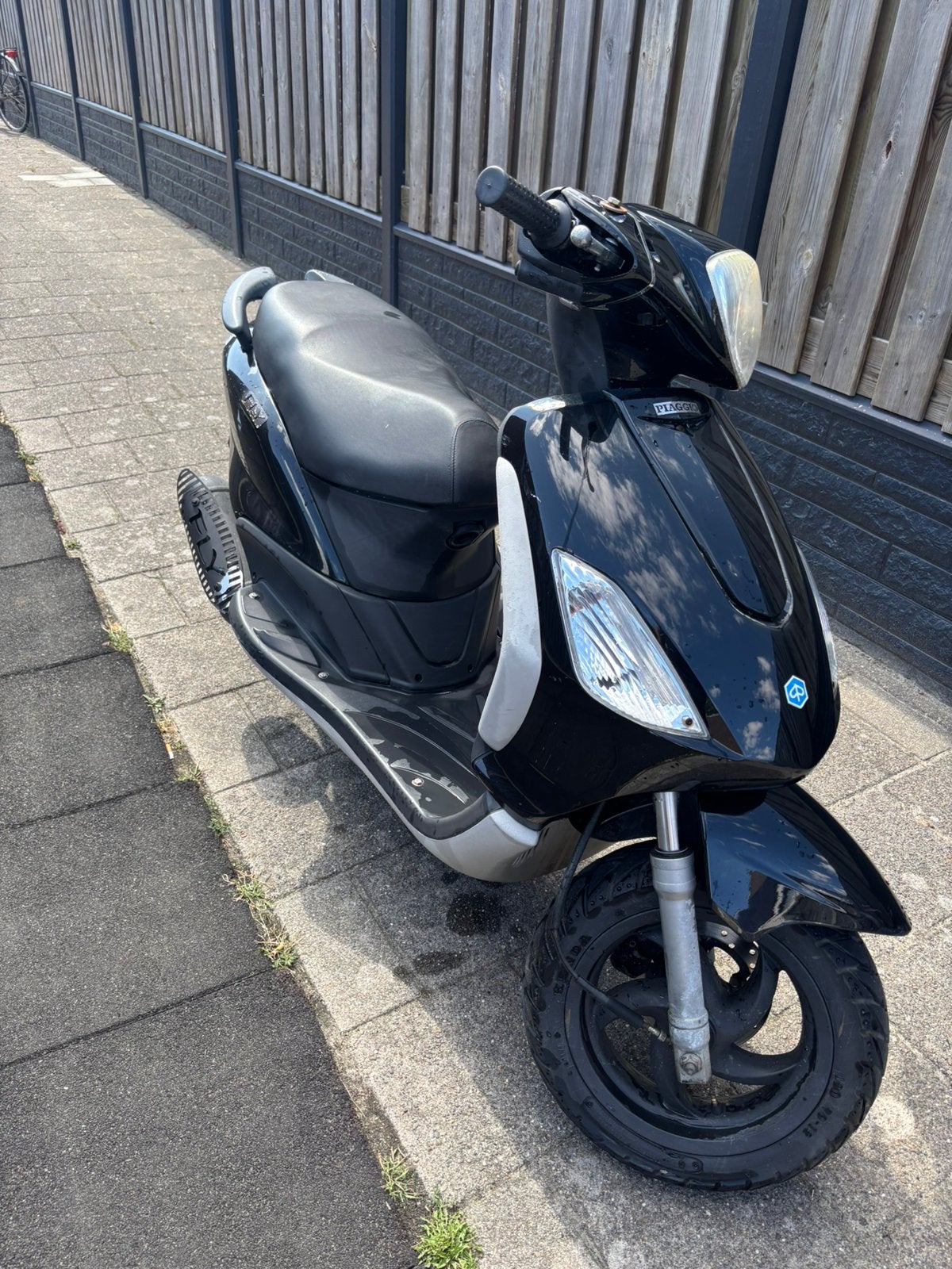 te koop scooter piaggio fly, Fietsen en Brommers, Scooters | Piaggio, Ophalen, Zo goed als nieuw, Benzine, Fly