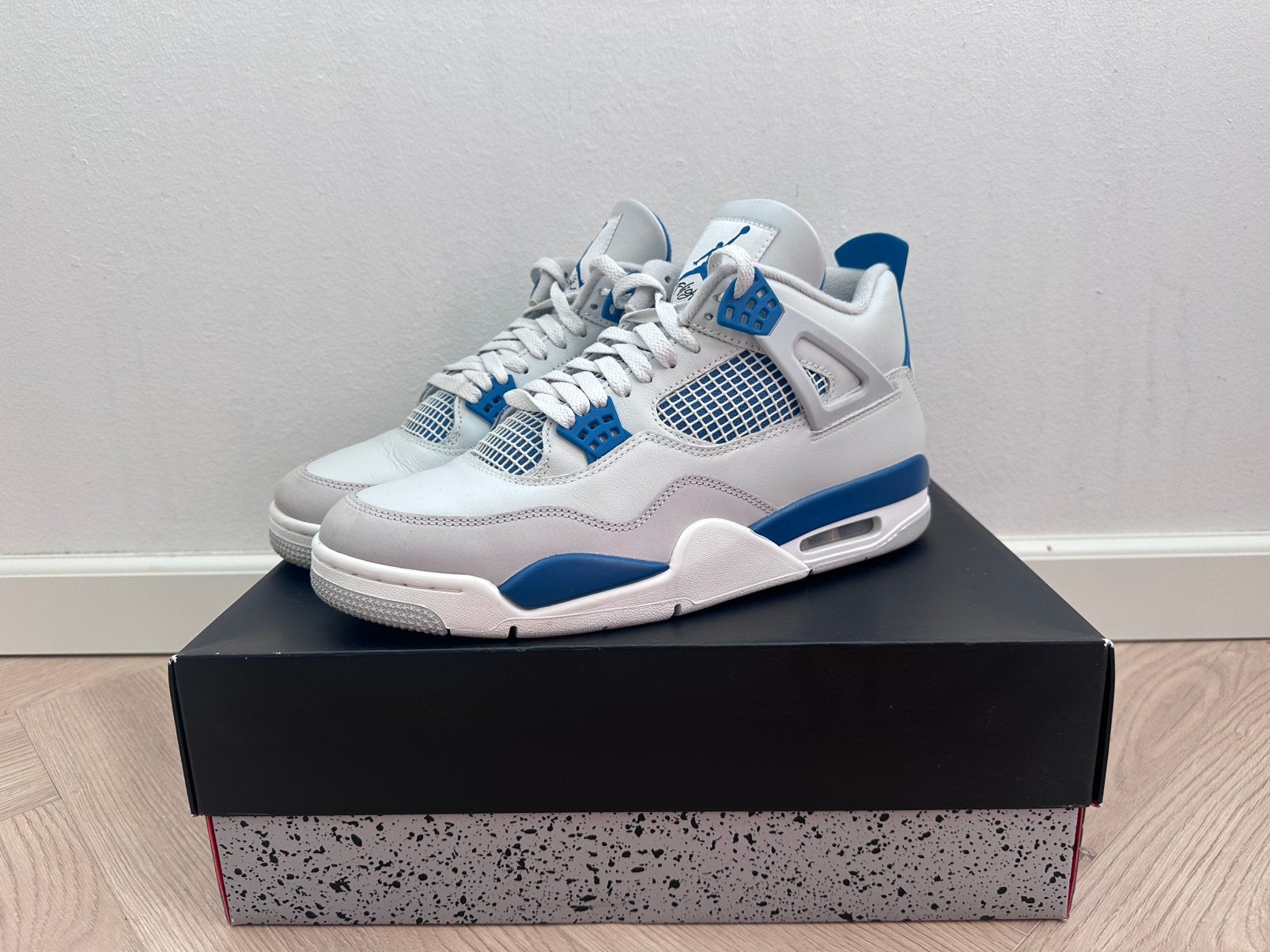 Air Jordan 4 Nike Retro Off White Military Blue 45, Kleding | Heren, Schoenen, Ophalen of Verzenden, Zo goed als nieuw, Wit