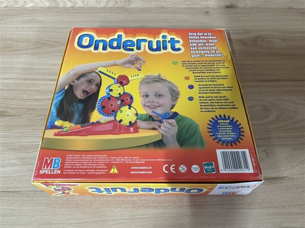 Onderuit vernieuwd [4147], Hobby en Vrije tijd, Verzenden, Zo goed als nieuw