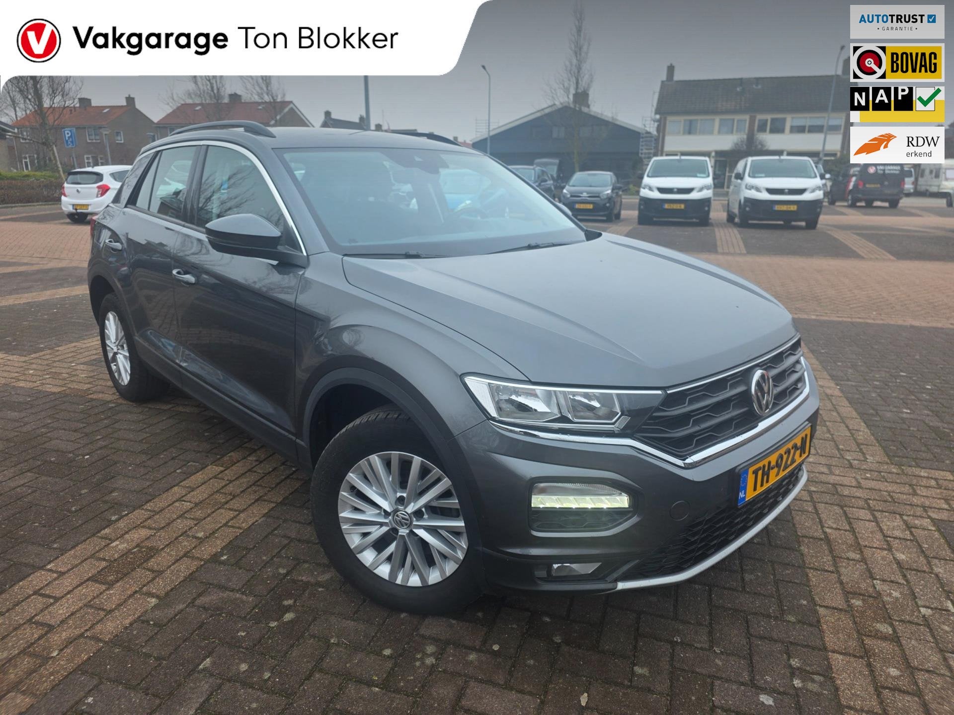 Volkswagen T-Roc 1.5 TSI Style, Auto's, Volkswagen, Euro 6, 4 cilinders, 150 pk, Origineel Nederlands