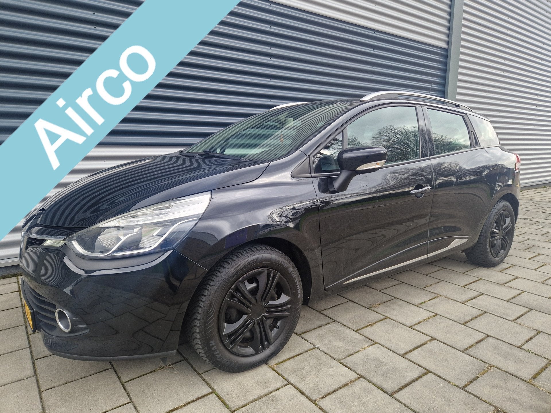 Renault Clio Estate 0.9 TCe Dynamique (bj 2014), Auto's, Stof, Zwart, Zwart, Handgeschakeld