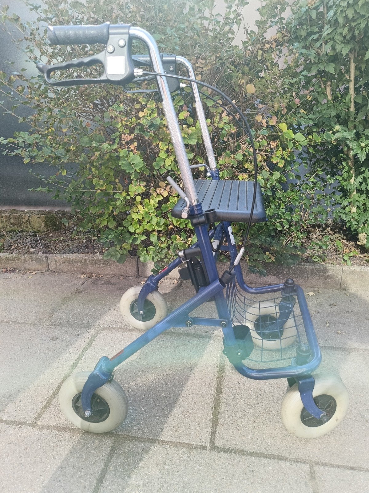 rollator. In nette staat, Ophalen, Opvouwbaar, Gebruikt
