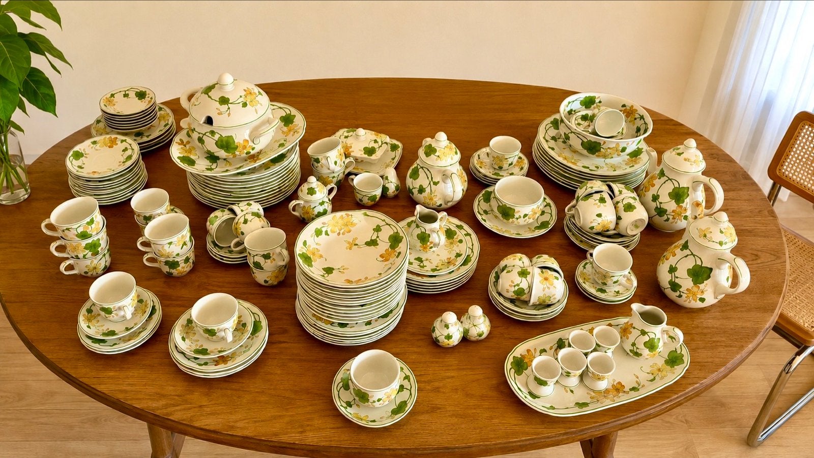 Villeroy en Boch servies “GERANIUM”, Antiek en Kunst, Antiek | Servies compleet, Ophalen