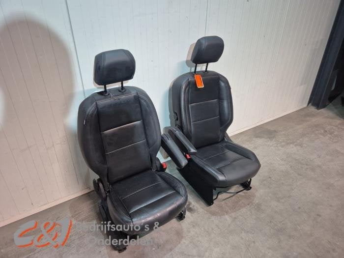 Voorstoelen links + rechts van een Opel Combo, Auto-onderdelen, Gebruikt, -, -, Opel