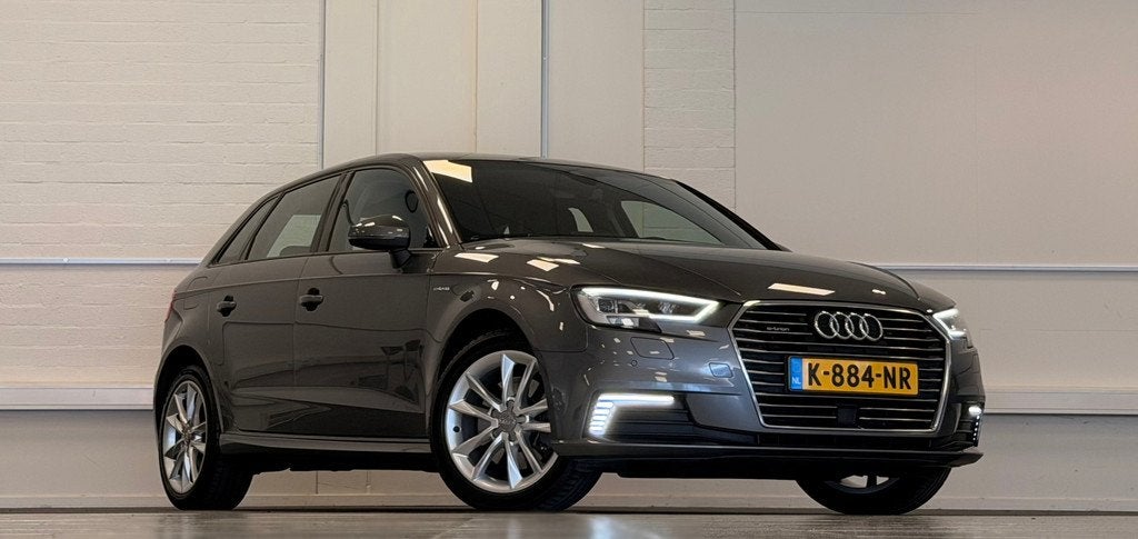 Audi A3 Sportback 1.4 e-tron SOH 83% Led koplampen Navigatie, Auto's, Audi, Stof, Gebruikt, 4 cilinders, 150 pk
