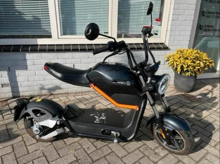 Miku Max scooter - Werkt goed en is erg leuk!, Ophalen, Gebruikt, Elektrisch, Overige merken