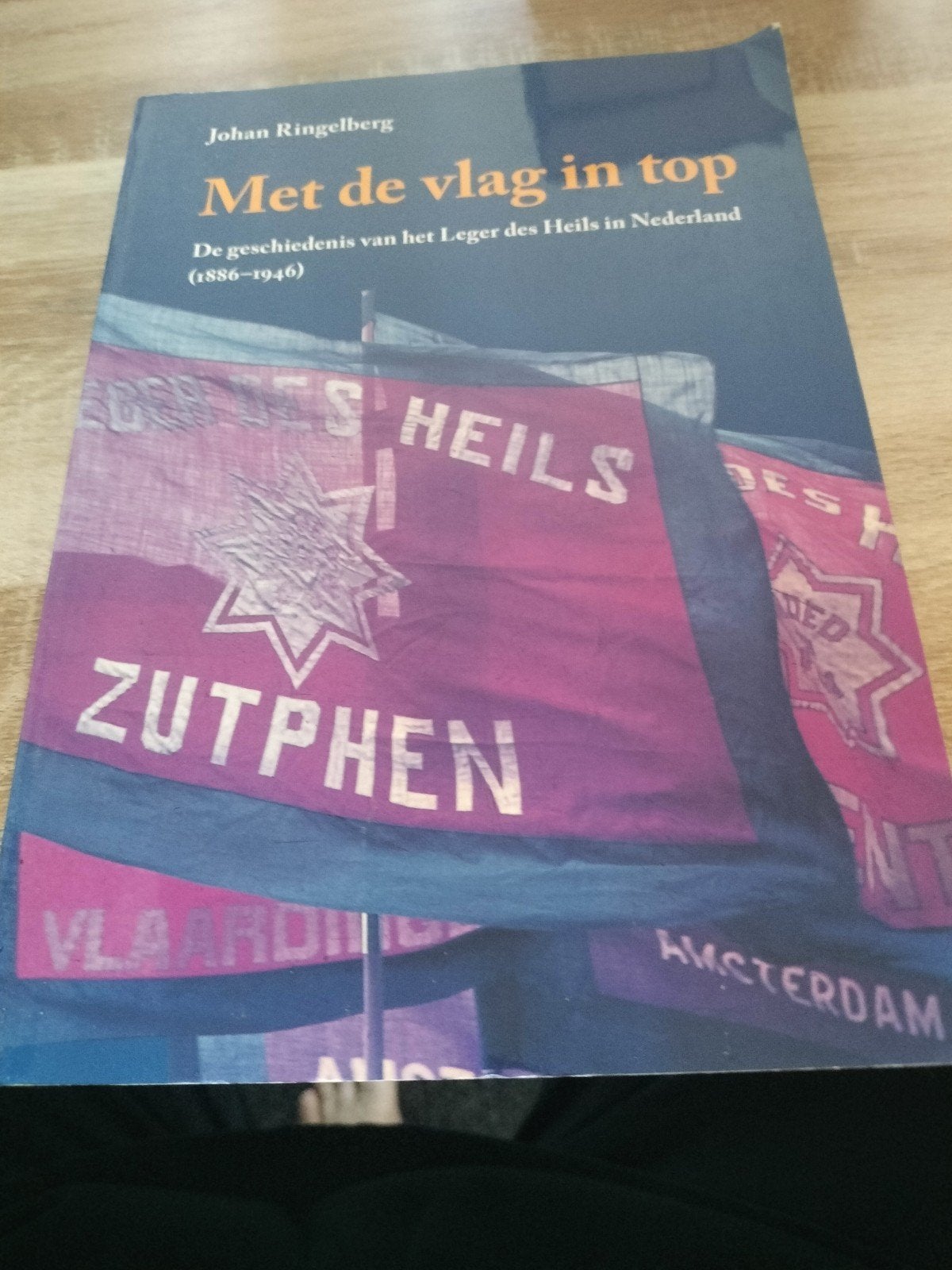 Met de vlag in top - Leger des Heils (1886-1946), Boeken, Ophalen of Verzenden