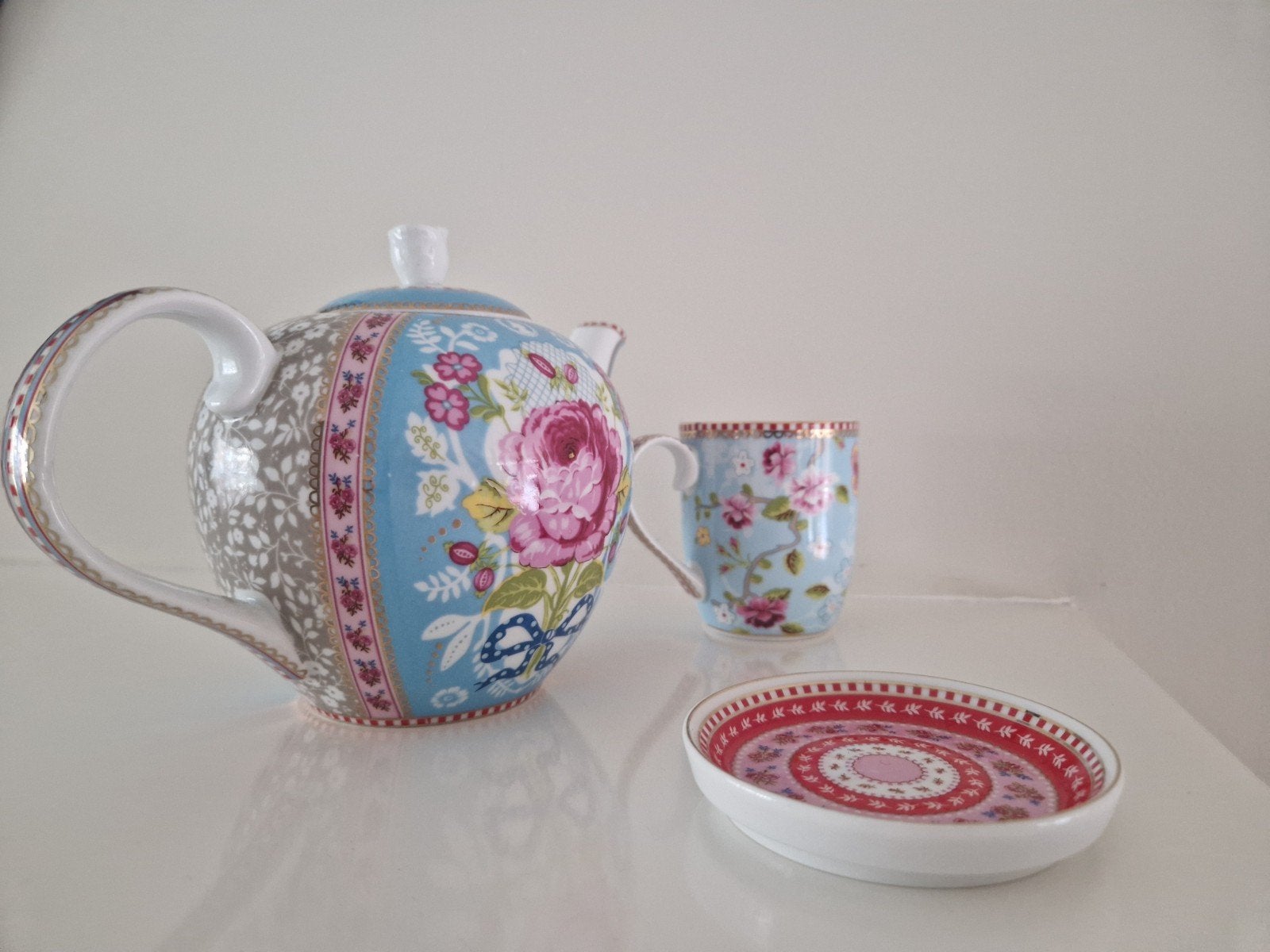 Mooie Pip Studio theepot met kopje en schaaltje KORTING!!, Ophalen of Verzenden, Zo goed als nieuw, Overige stijlen, Kop(pen) en/of Schotel(s)