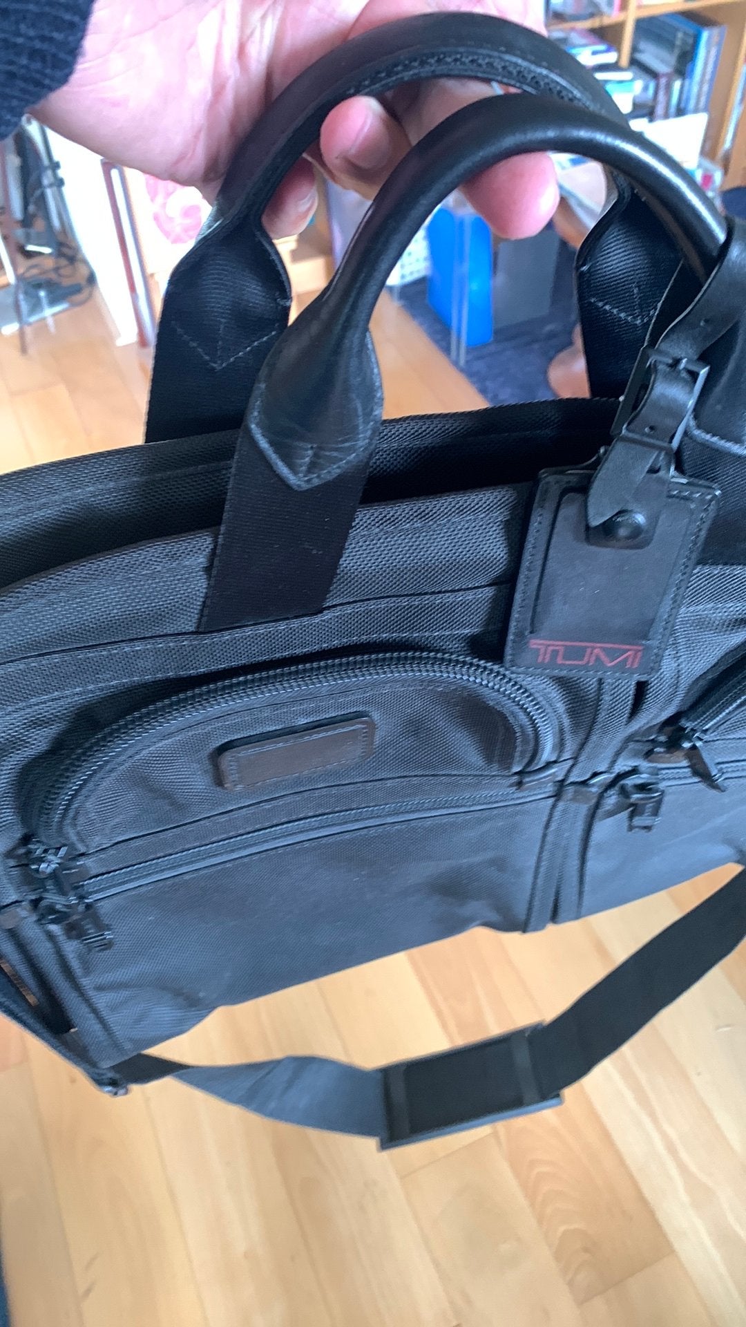 Tumi laptop tas, Ophalen of Verzenden, 17 inch of meer, Zo goed als nieuw