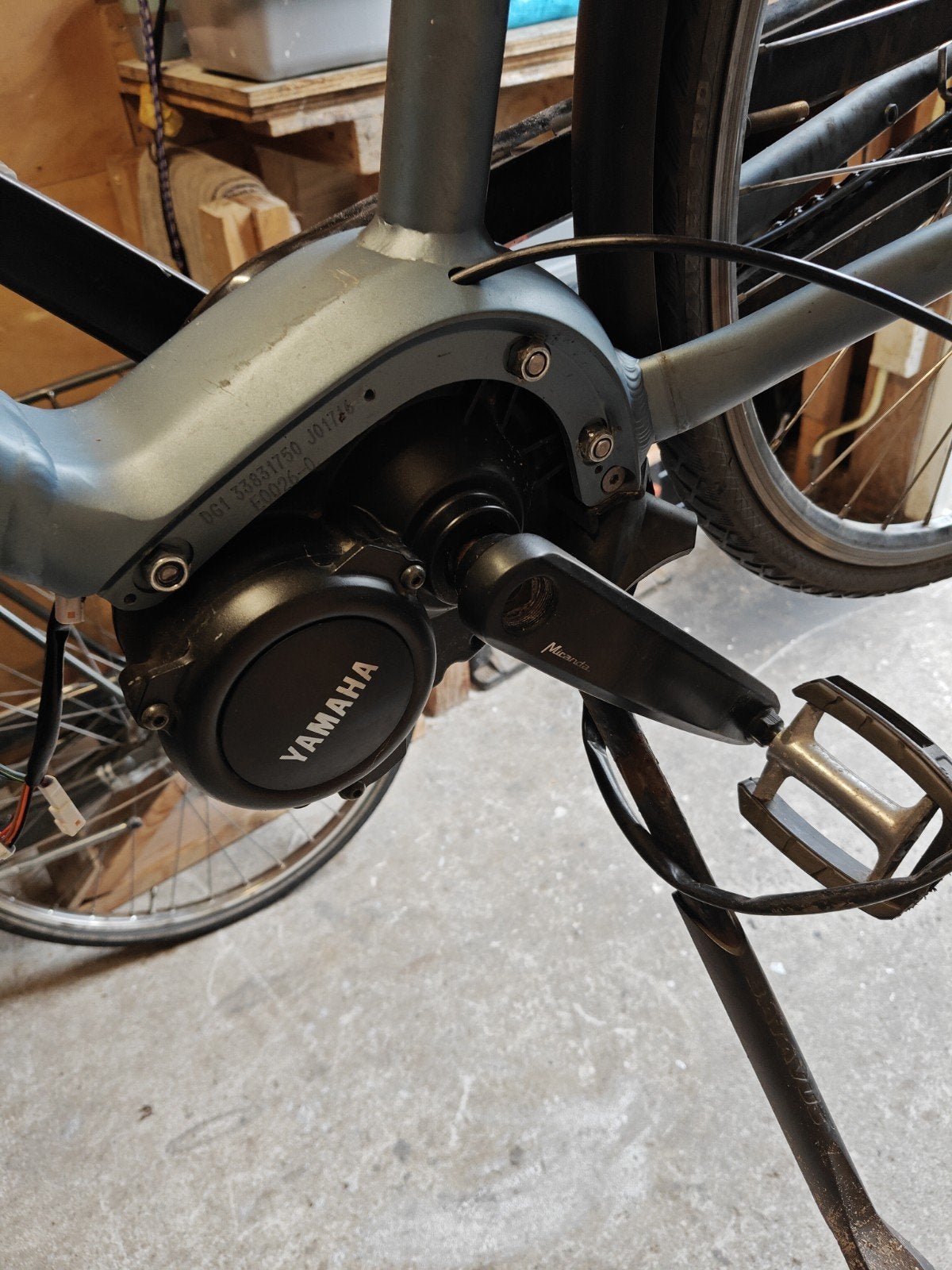 Yamaha midden motor, Ophalen