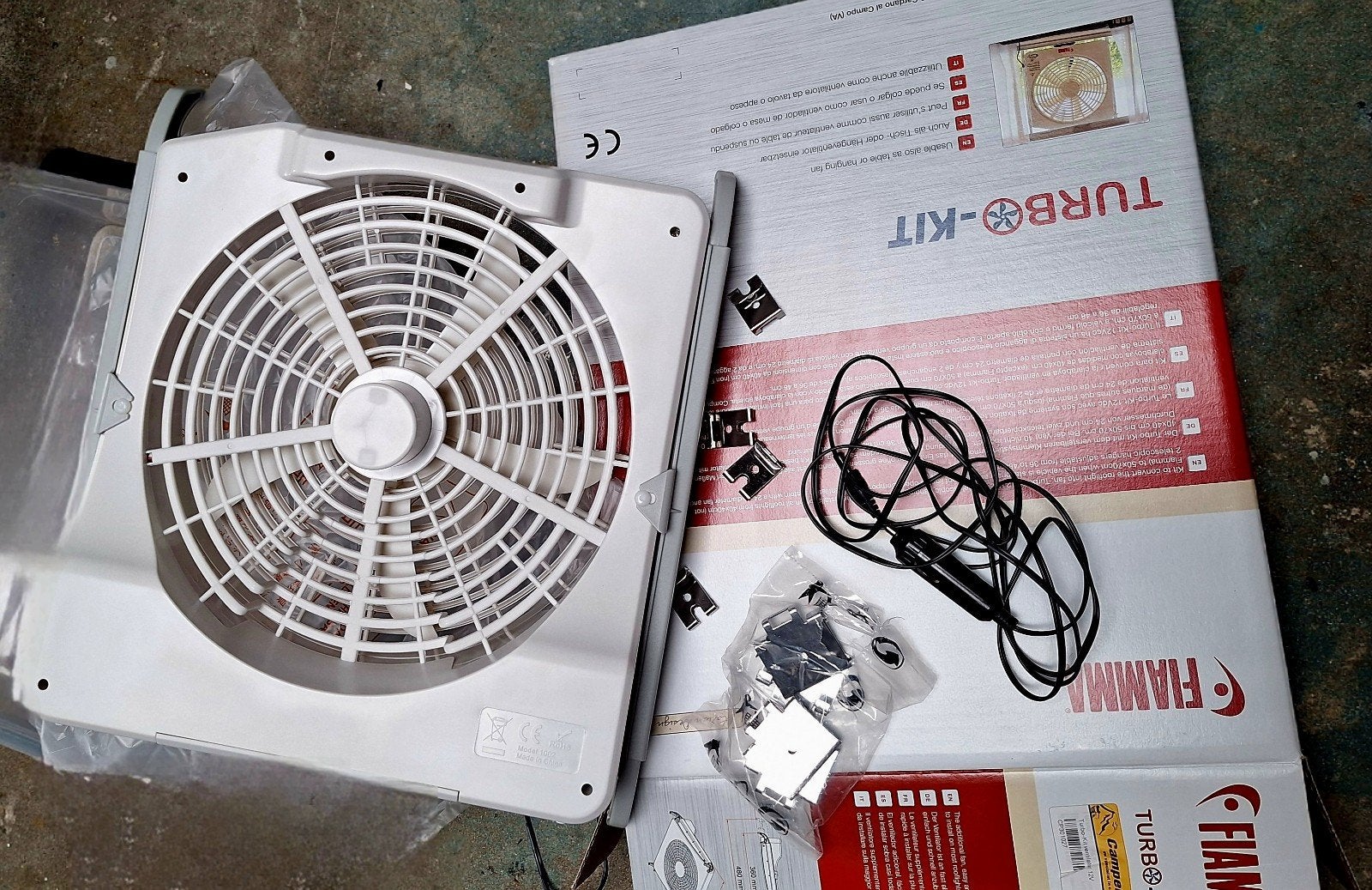 Fiamma dakluik ventilator, Caravans en Kamperen, Camper-accessoires, Ophalen of Verzenden, Zo goed als nieuw