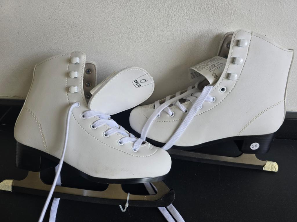 Oxelo kunstschaatsen maat 36 - Zo goed als nieuw, Ophalen of Verzenden, Zo goed als nieuw, Kunstschaatsen, Overige merken