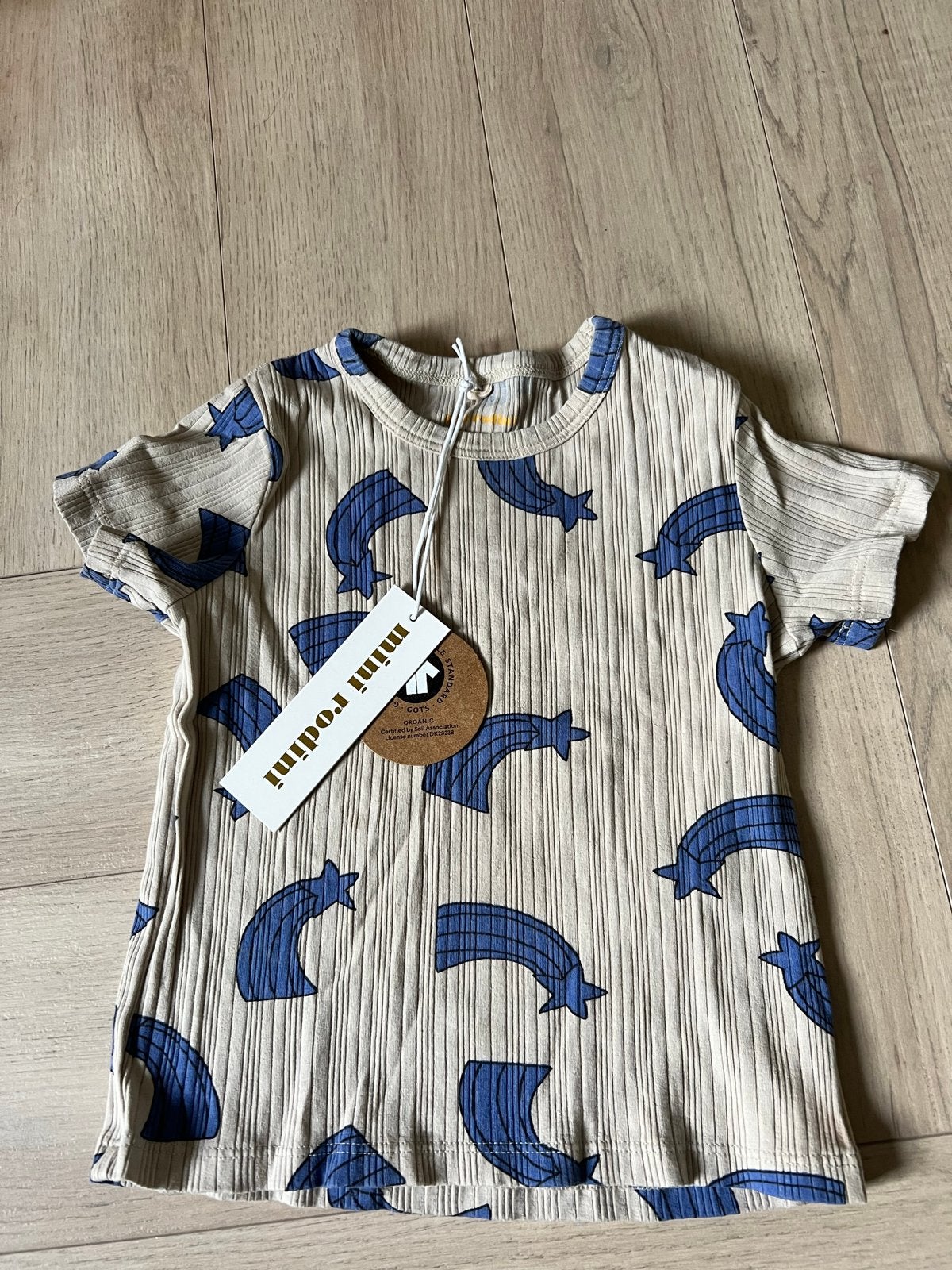 Mini Rodini T-shirt met sterrenprint - 92/98, Ophalen of Verzenden, Zo goed als nieuw, Jongen of Meisje, Shirt of Longsleeve