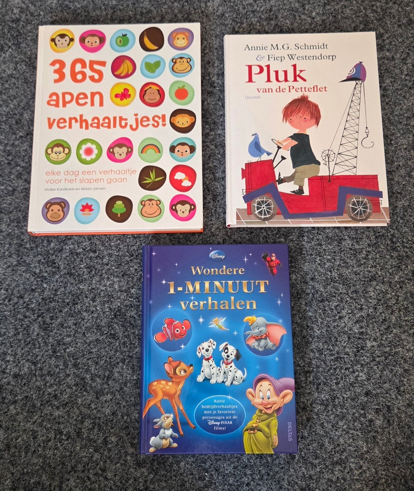 Kinderboeken: Pluk, 365 Apenverhaaltjes, Disney 1-Minuut, Boeken, Ophalen of Verzenden, Zo goed als nieuw, Fictie algemeen