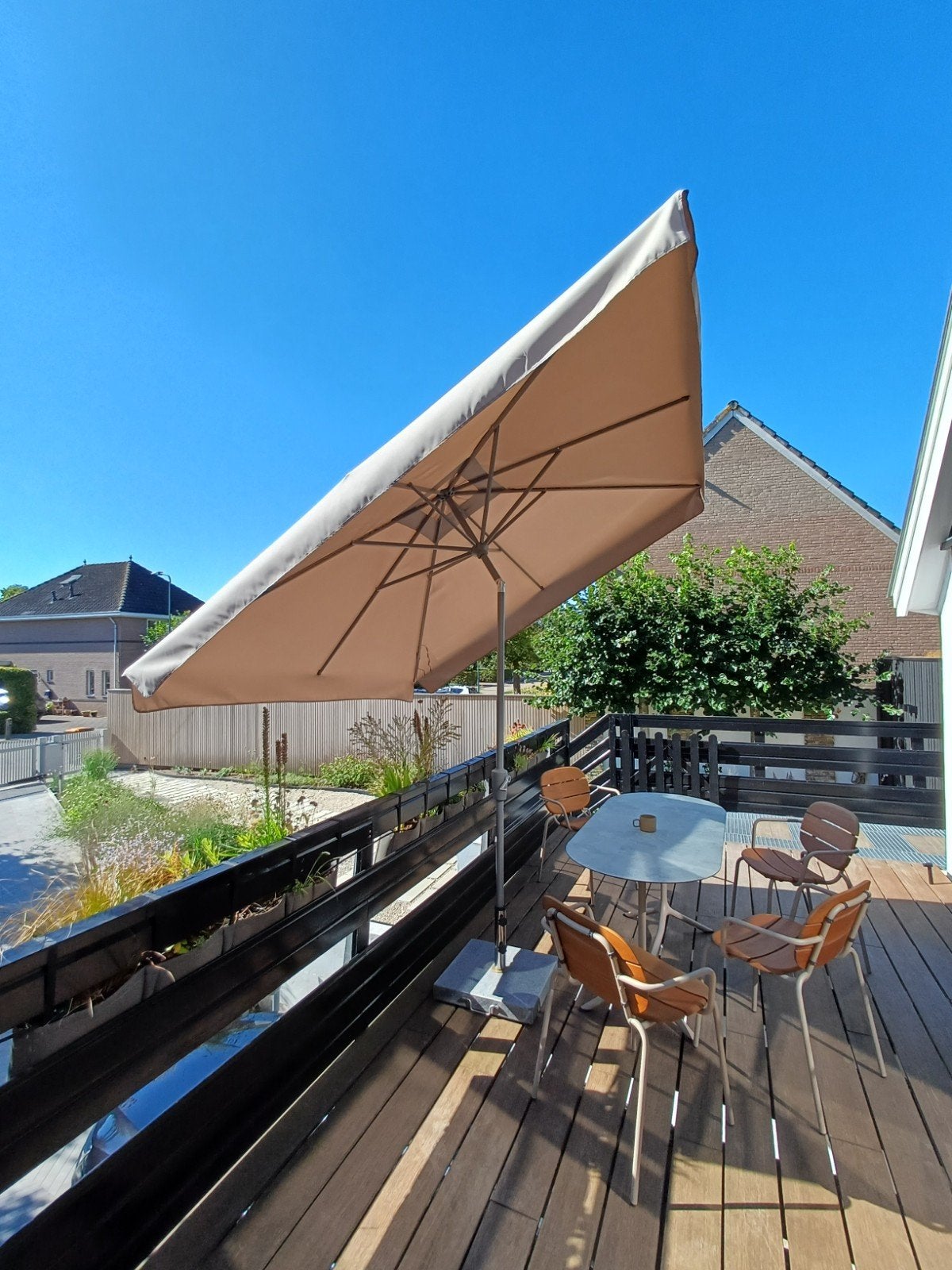 Shadowline parasol met voet en hoes (incl. stok voor hoes), Ophalen, Verstelbaar, Gebruikt, 2 tot 3 meter