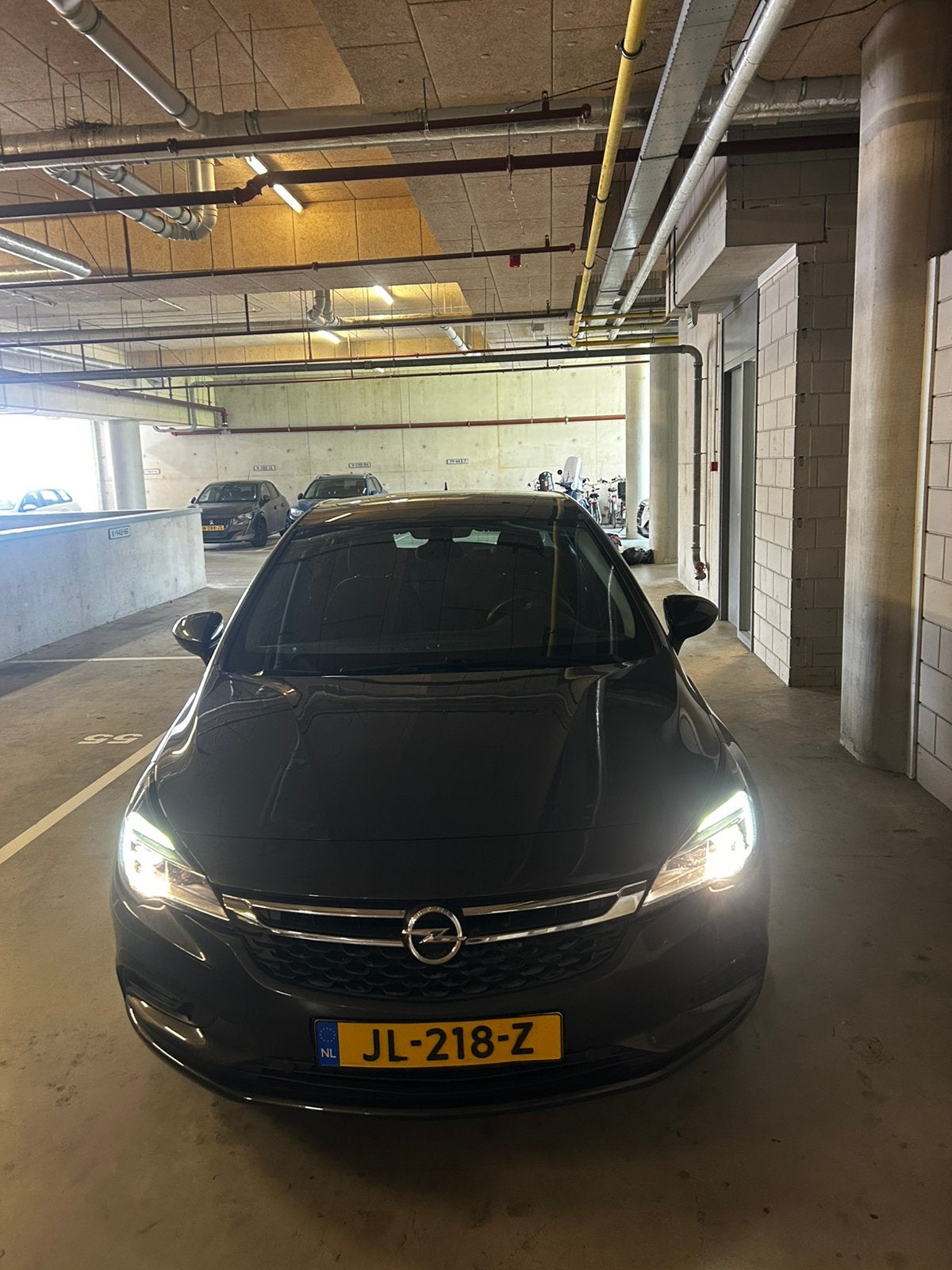 Foto 2 van Opel Astra 1.4 Turbo 5D 2016 Grijs| Carplay|