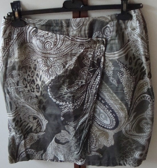 rok Scarva maat 38 met mooi patroon en schuine overslag, Maat 38/40 (M), Meerkleurig, Scarva, Ophalen of Verzenden