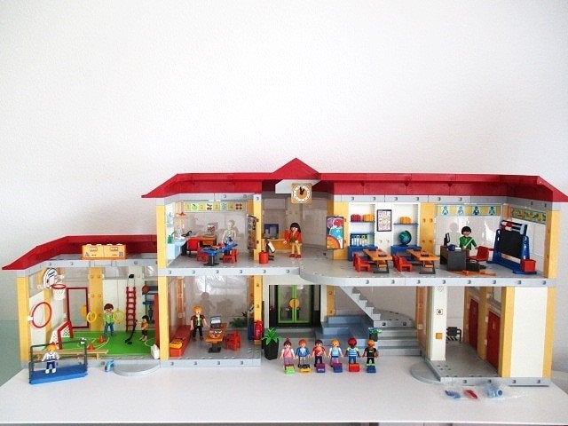playmobil grote school 4324 + gymzaal 4325 zie alle foto,s, Kinderen en Baby's, Speelgoed | Playmobil, Gebruikt, Gebouw, Complete set