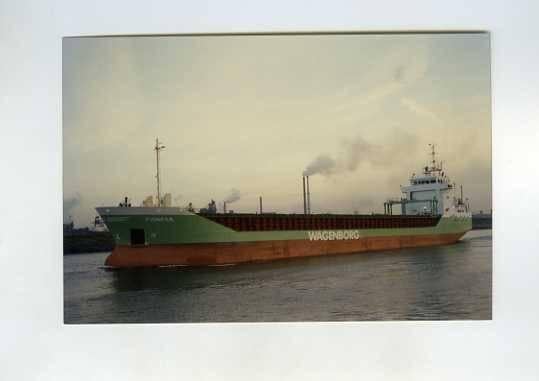 scheepvaart-foto-pioneer-wagenborg, Verzamelen, Ophalen of Verzenden, Zo goed als nieuw, Motorboot, Boek of Tijdschrift